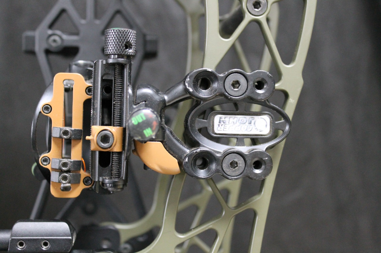 Gearhead Disrupter Pro 24 - RH - 75# - Green - LOADED!!!