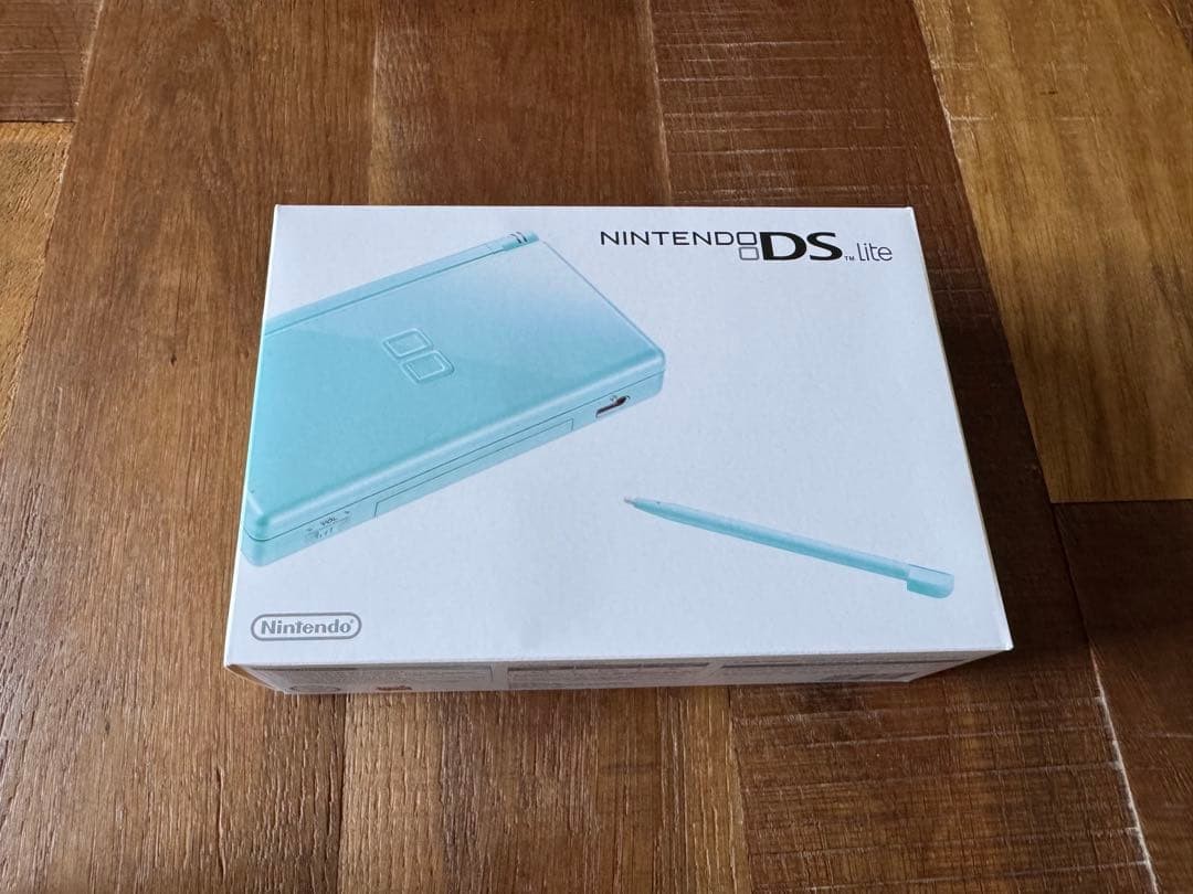 Brand New Deadstock Nintendo DS Lite Ice Blue Asian Version Rare