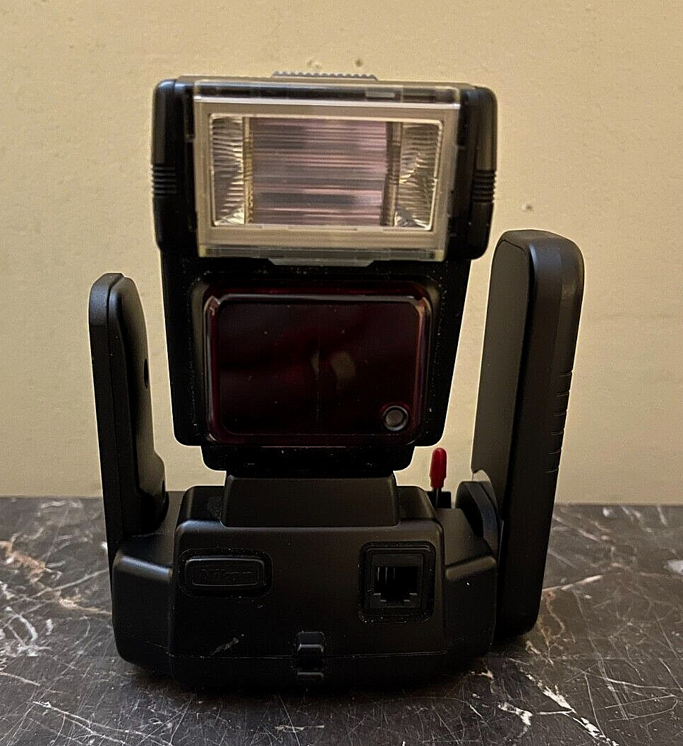 Nikon Speedlight SB-22 WITH SK-6 Power Bracket Attachment