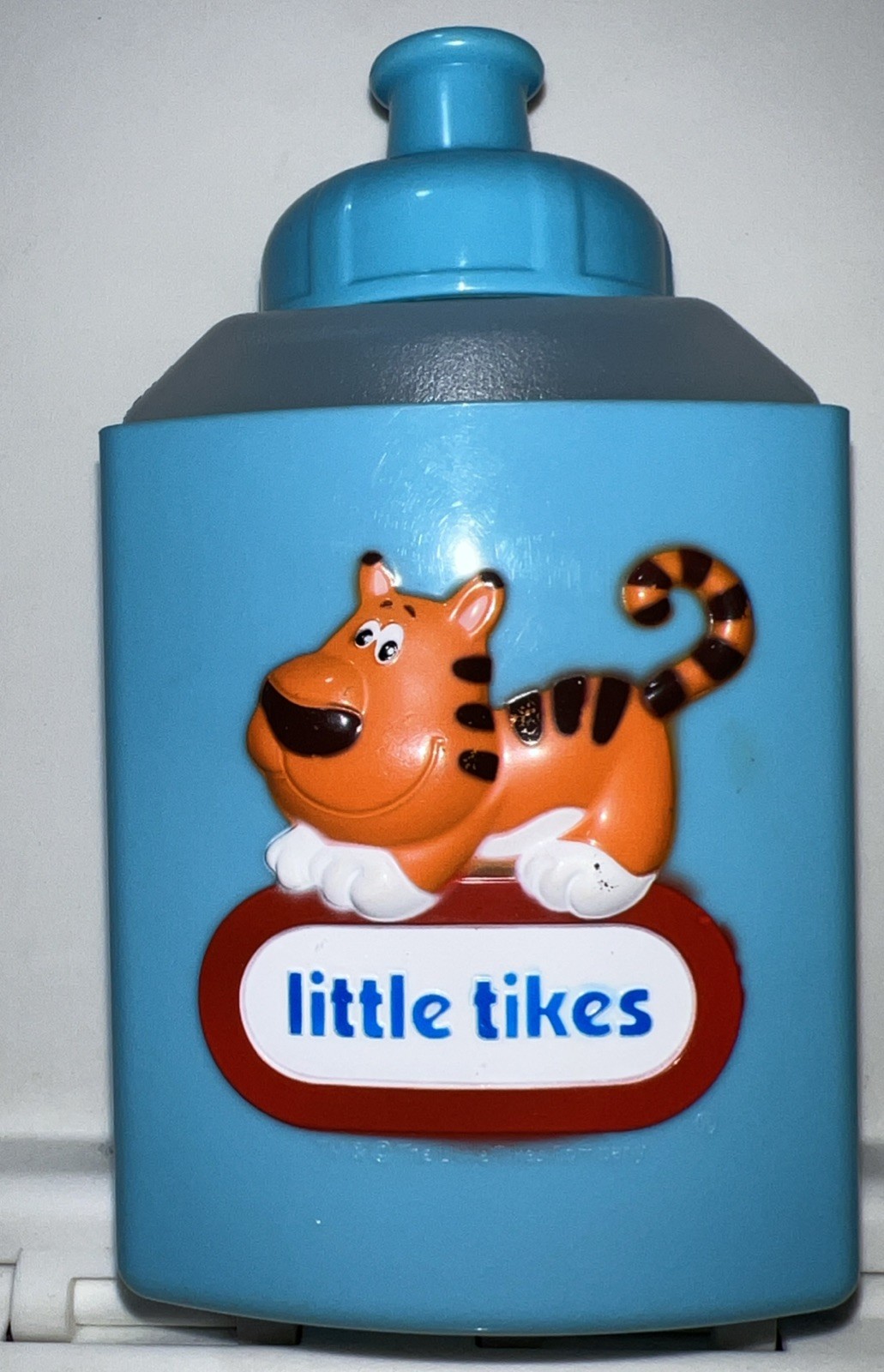 Zak! Vintage Little Tikes Blue Pulltop Little Kids Water Bottle 8oz