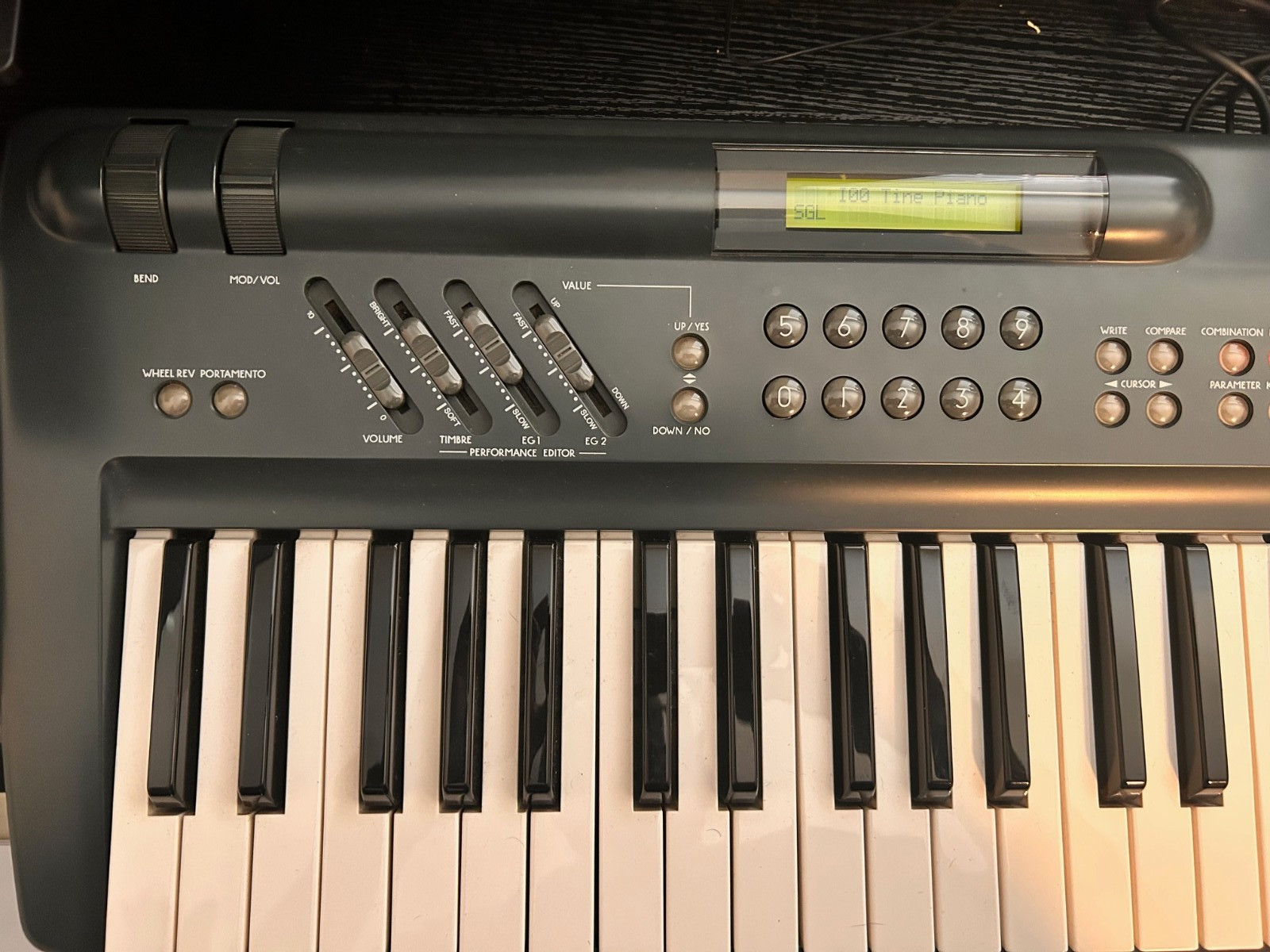 Korg 707 FM Synthesizer, 49-Key With Aftertouch and Intuitive User Interface