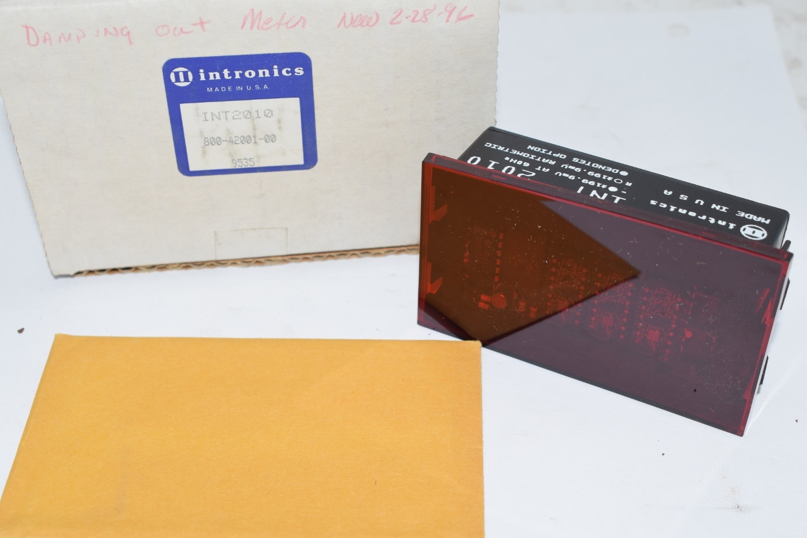 NEW Intronics INT2010 800-42001-00 Digital Indicator Meter