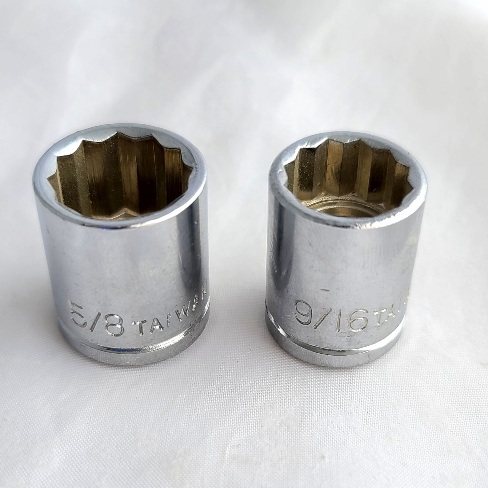 Lot of 2 Assorted Sockets 3/8" Drive 12-point 5/8" and 9/16" SAE