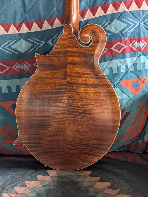 NEW F STYLE ACOUSTIC ELECTRIC MANDOLIN / U.S.LUTHIER MADE/ 2026 /FANCY MAPLE