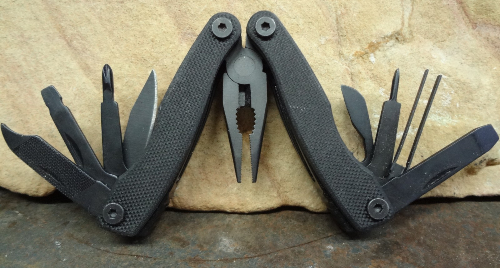 Black Tactical Pocket Knife Multi 12+ Function Tool Mini Needle Nose Pliers Fish