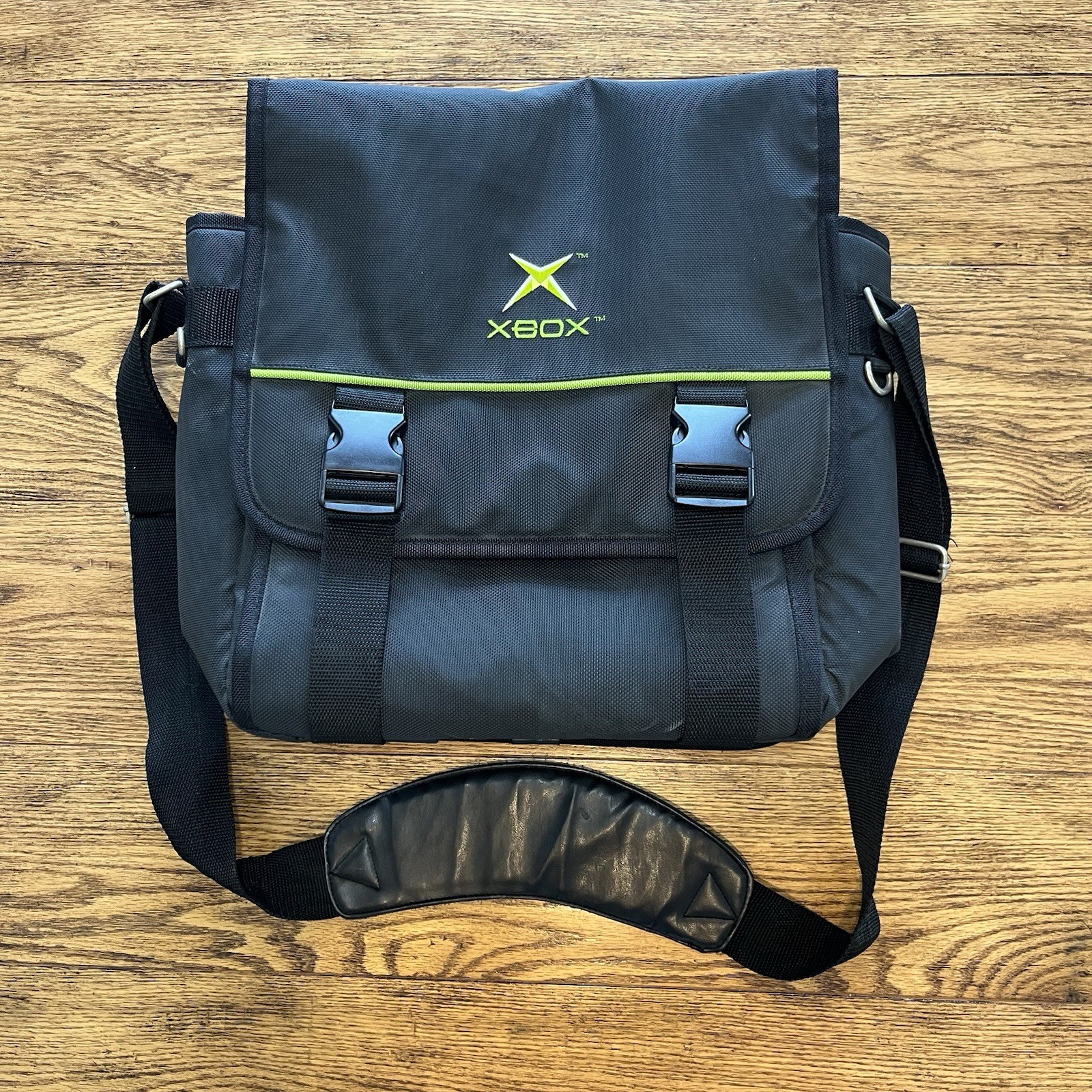 Original Microsoft Xbox Console Travel Carrying Case Backpack & Messenger Bag