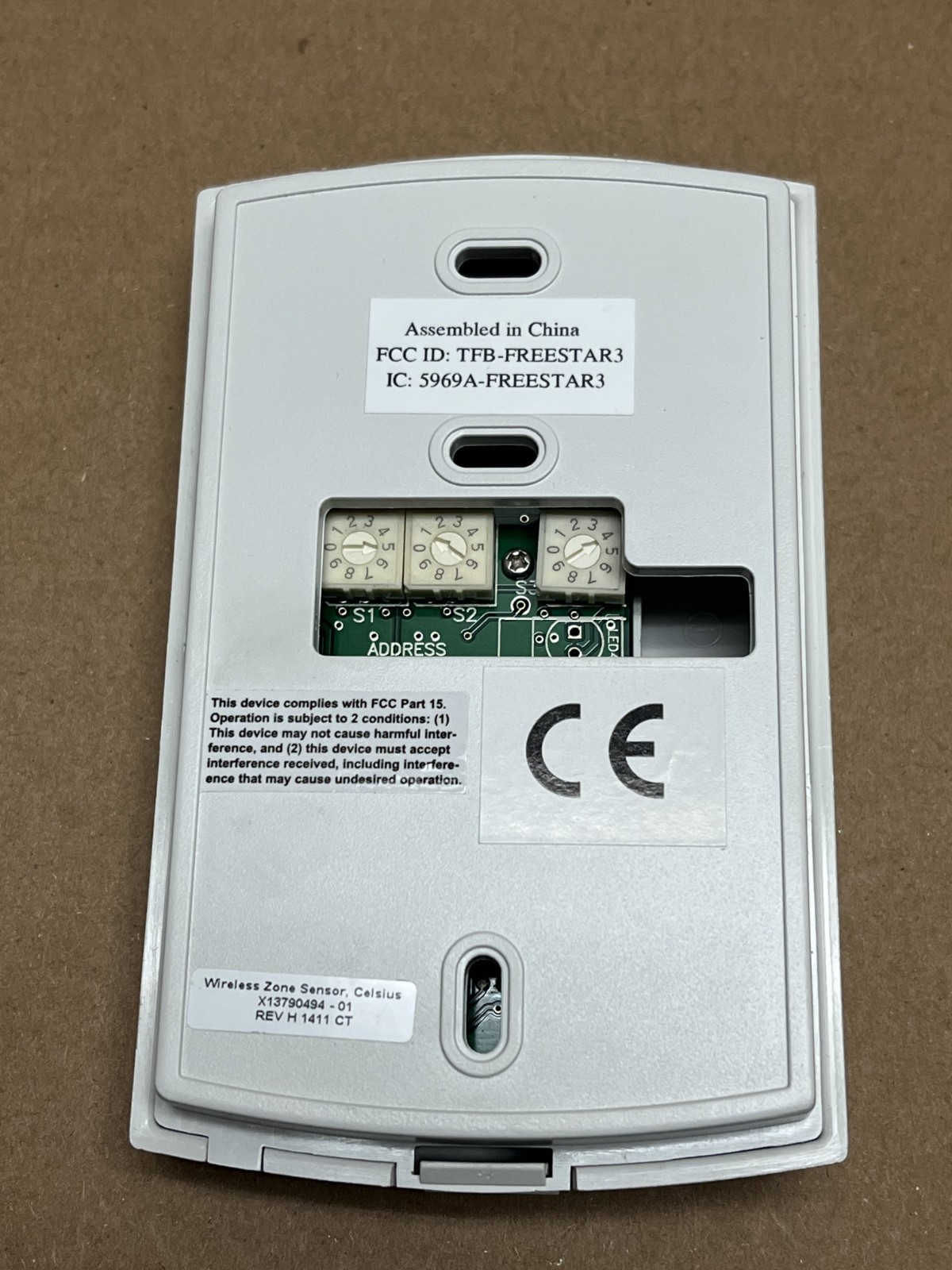 SEN01366 / X13790494-01 Wireless Zone Sensor (Sensor Only,Open Box)