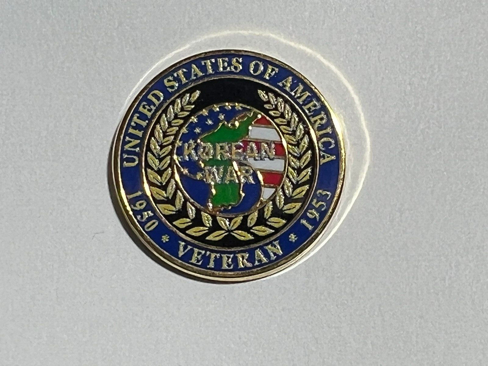 US KOREAN WAR VETERAN HAT PIN MEASURING 1 INCH DIAMETER (EE P-14169)