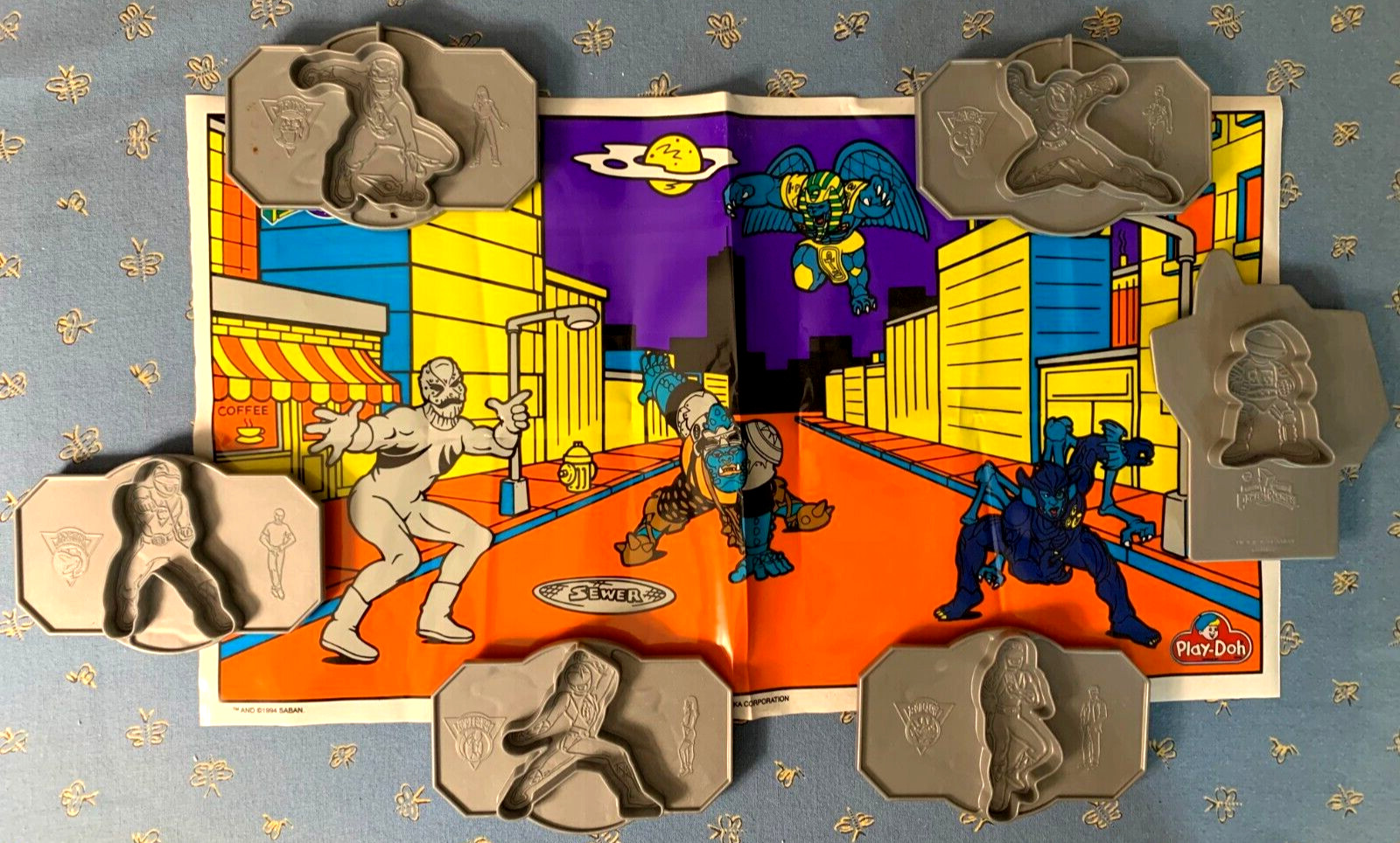Mighty Morphin Power Rangers Saban Play Doh Play Set Mat 6 Molds VG Cond 22106