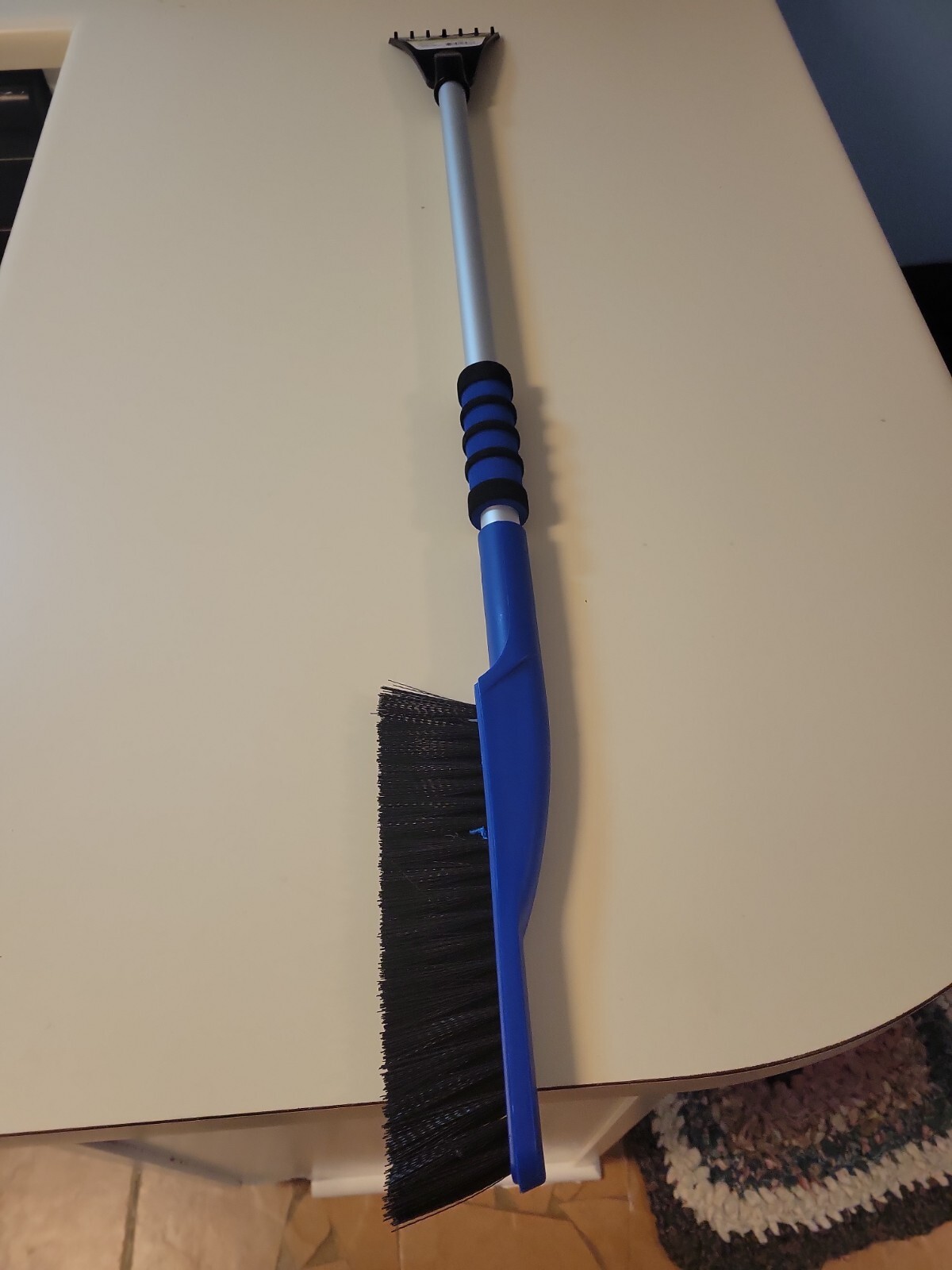 Auto Drive 35 Inch Long Reach Blue Snow Brush With Scraper