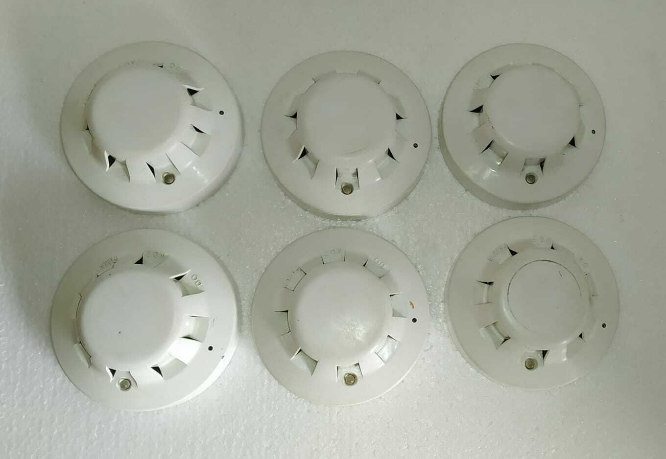 LOT OF 6 PC. APOLLO SERIES C60 55000-300 TEC OPTICAL SMOKE DETECTOR