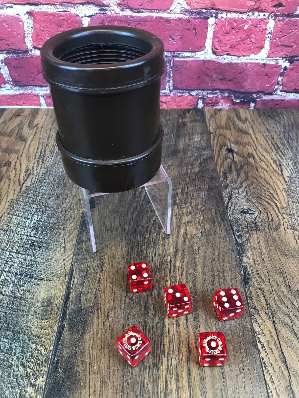 Rare Vintage LUCKICUP Oakland CA DICE CUP Brown w/ 5 Vegas World BOB STUPAK DICE