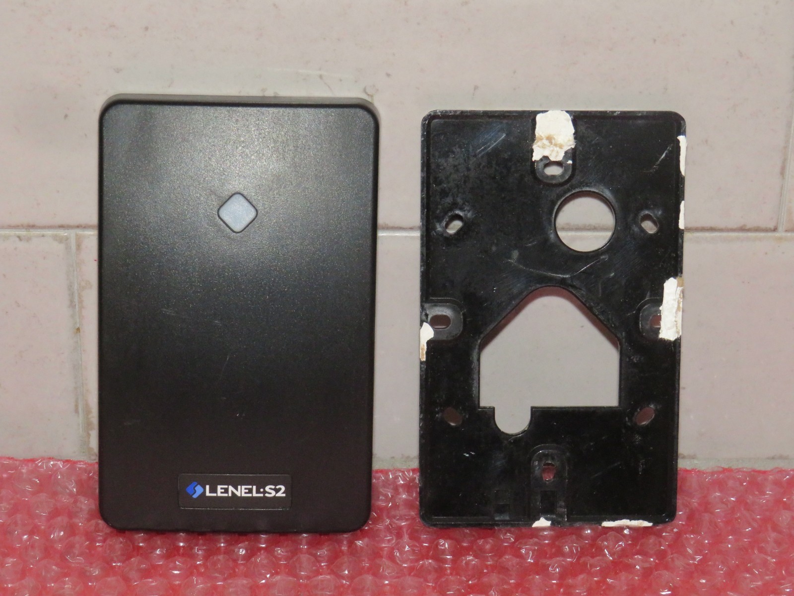 LENEL LNL-R11320-05TB Blue Diamond S-Gang Card Reader 10 AVAILABLE