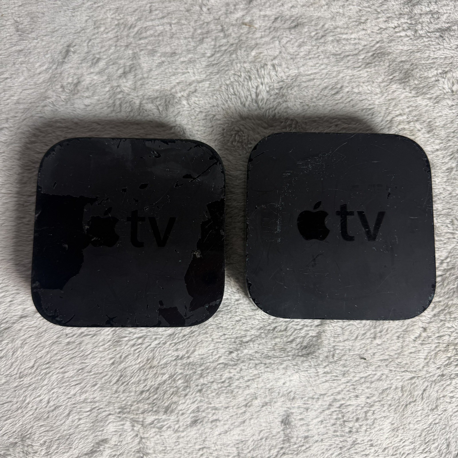 2 Apple TV UNTESTED no power cable