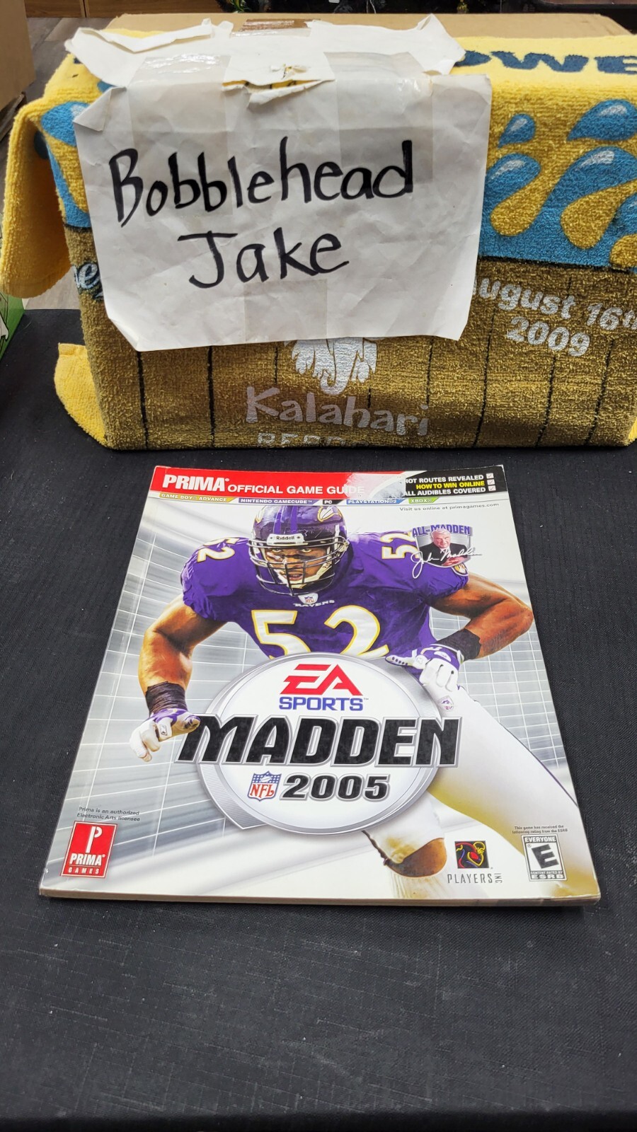 MADDEN NFL 2005 FOOTBALL XBOX GBA PS2 GAMECUBE PRIMA VIDEO GAME STRATEGY GUIDE