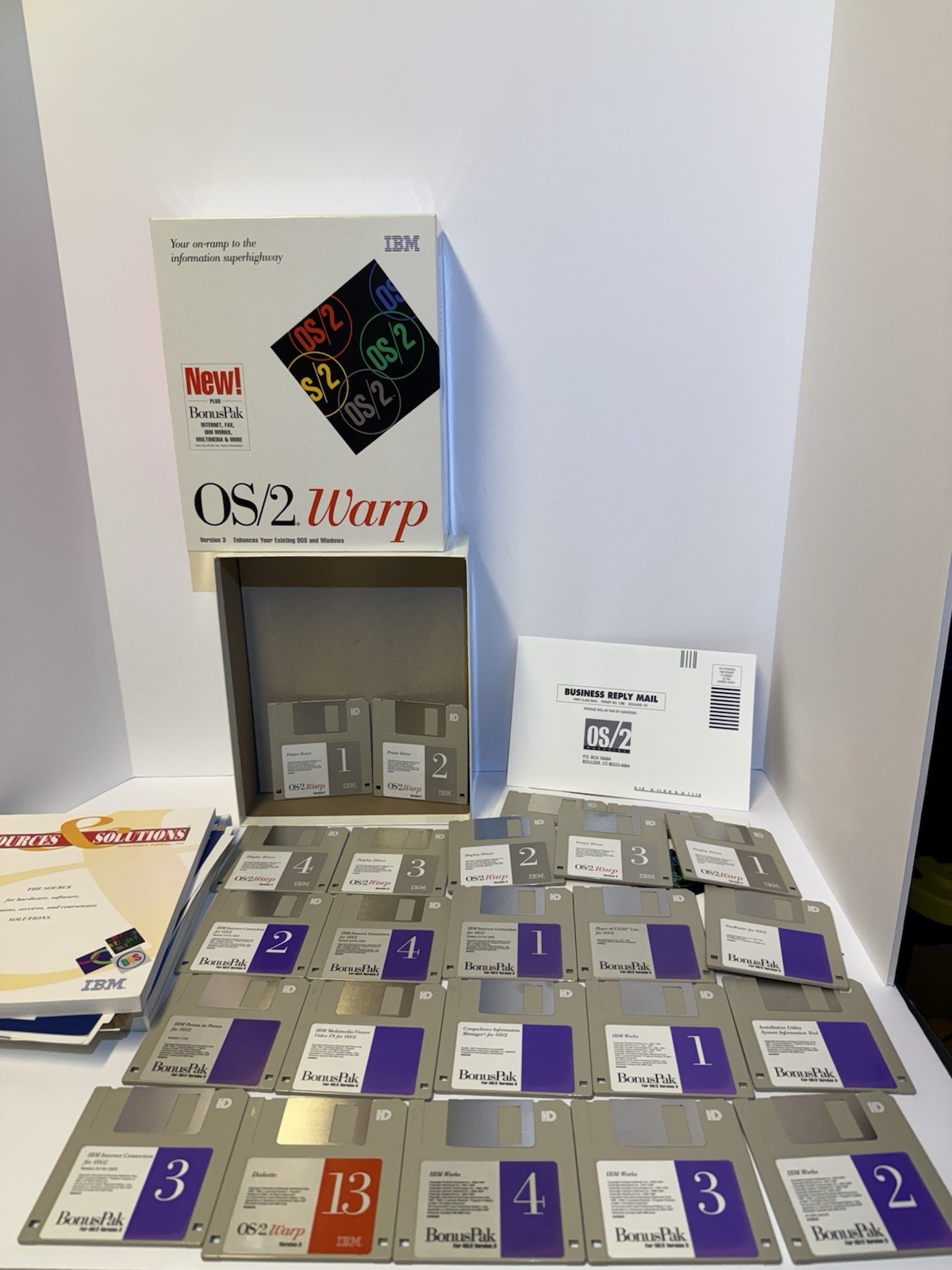 IBM OS/2 WARP Version 3 Plus BonusPak With Floppy Discs Red Spine