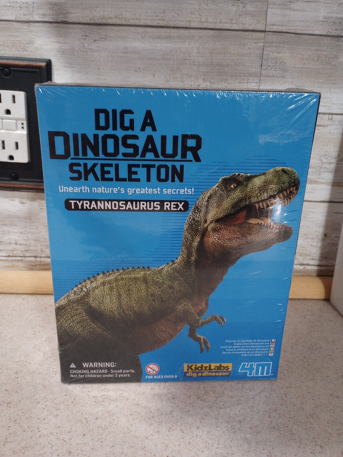 Tyrannosaurus Rex Dinosaur Figure Dig A Dinosaur Skeleton - Kidz Labs - New