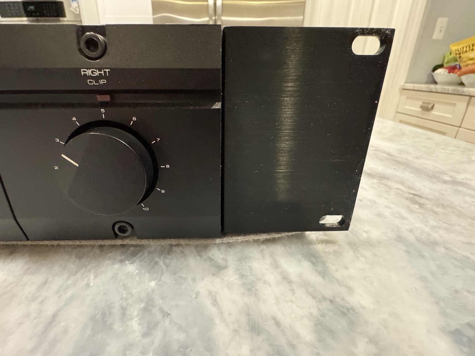 Alesis RA-100 Reference Amplifier 75 WPC @ 4 Ohms Stereo - Tested Working Video