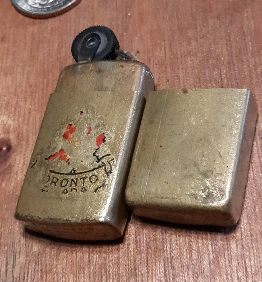 Vtg Seigneur U Made In England Toronto Lighter GoldTone Sparks For Parts I51