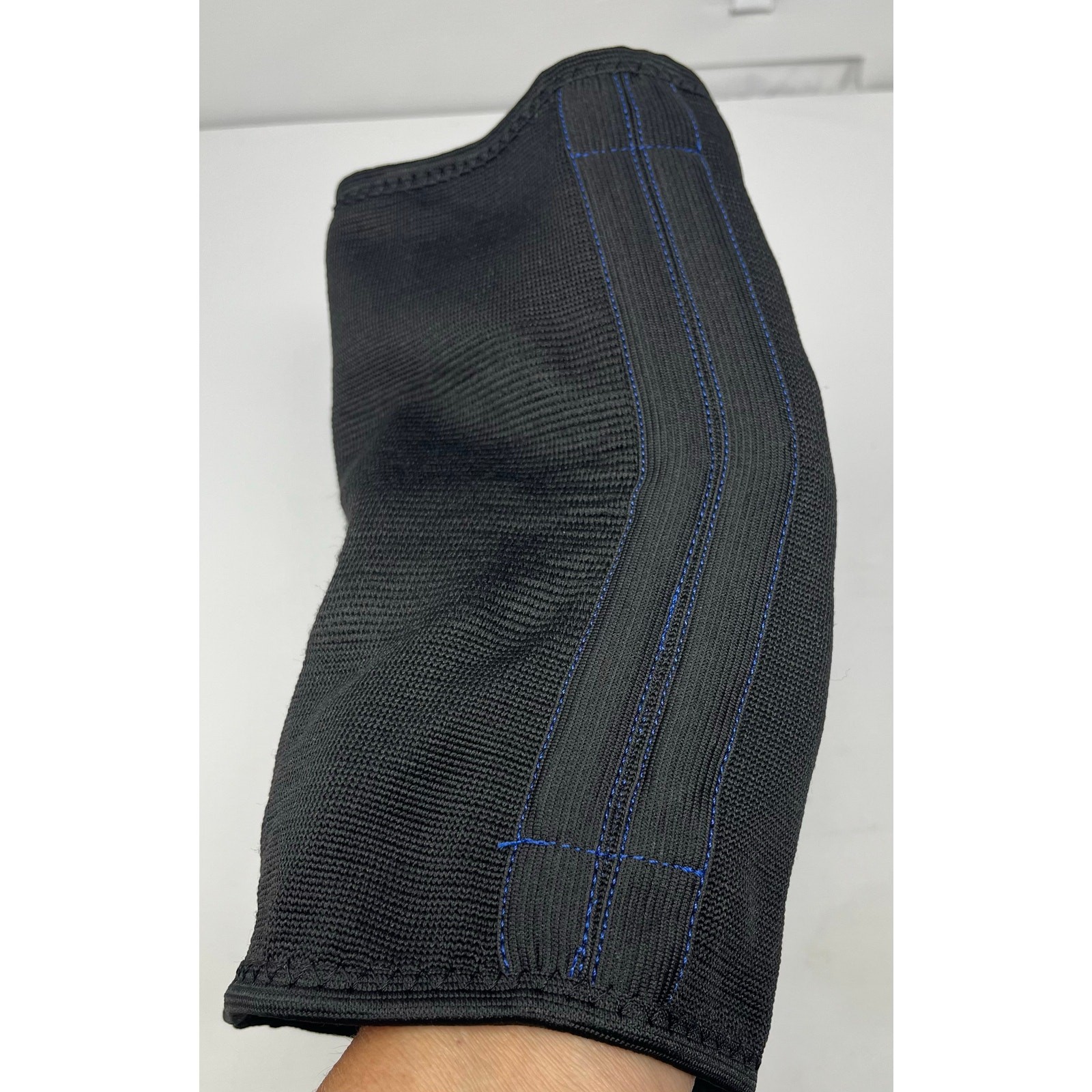 Equate Large-XLarge Knee Sleeve Pre-Owned in good condition