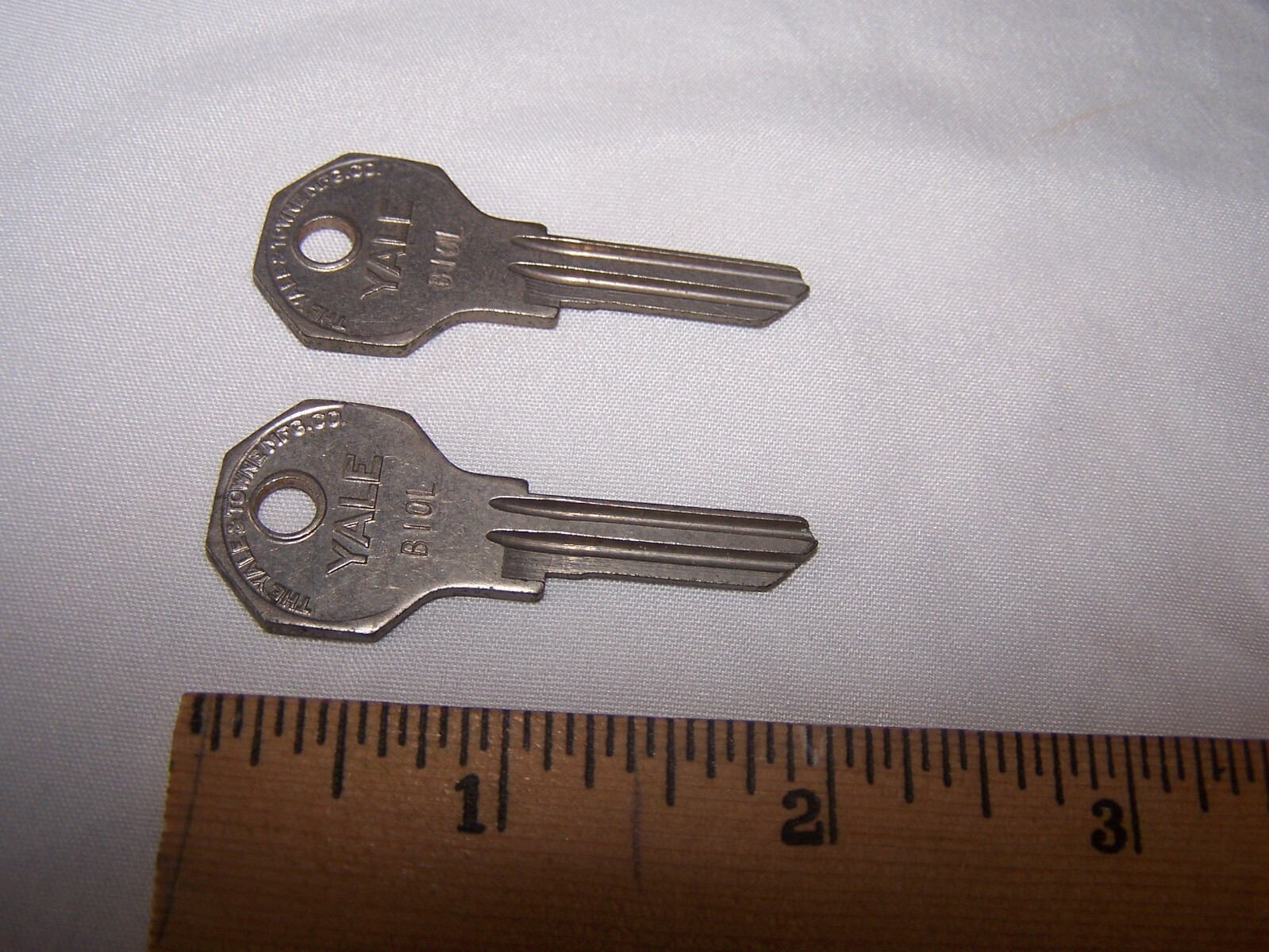 2 Vintage Uncut YALE B10L Key Blanks