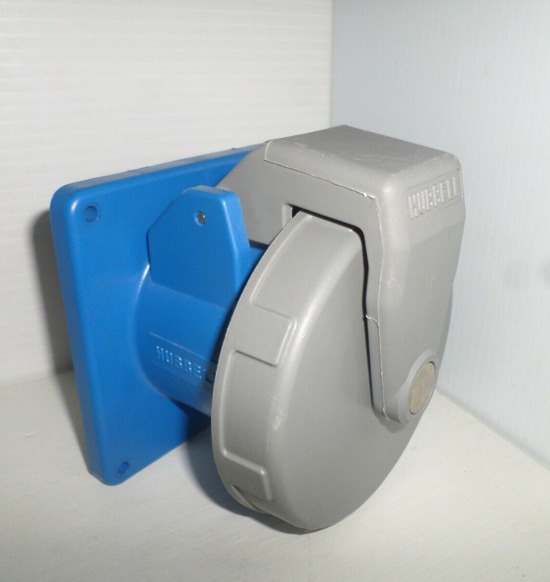 ⭐NEW TAKEOUT⭐HUBBELL HBL460R9W 60-Amp PIN&SLEEVE RECEPTACLE 250V 60A 3P4W🔴USA🔵