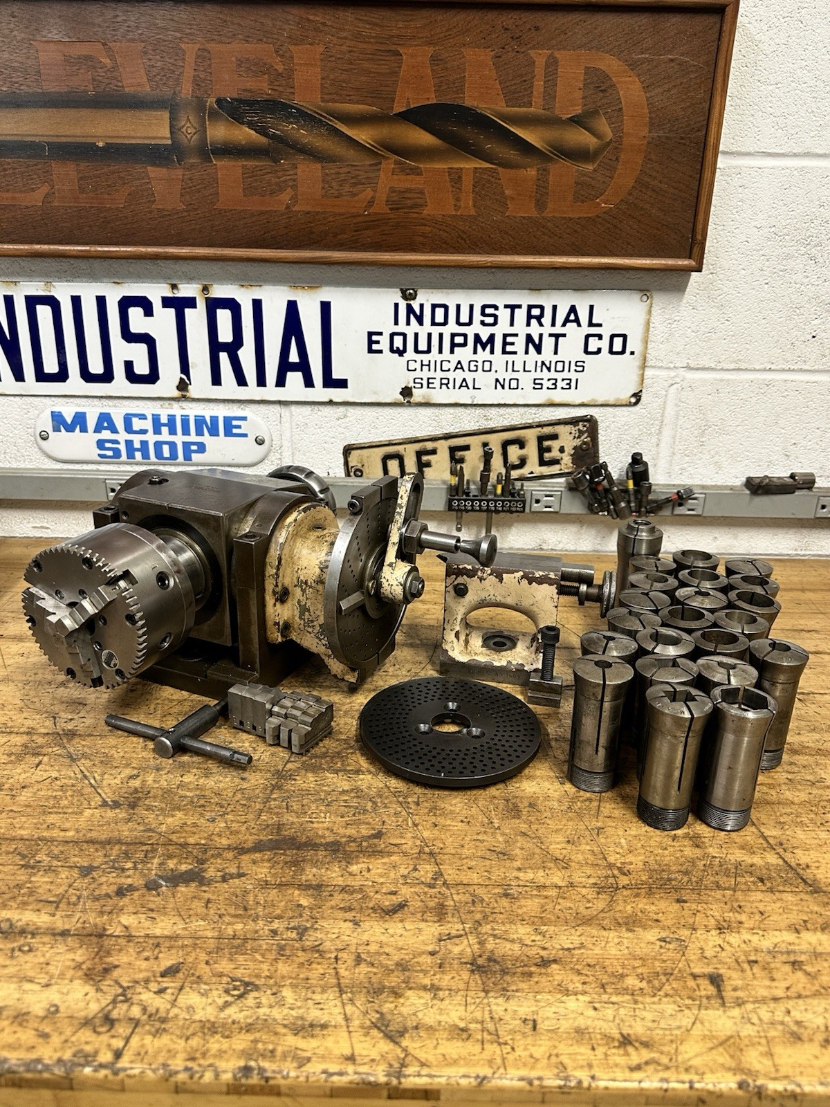 Hardinge Dividing Head 5C Collets Chuck & Tooling Included