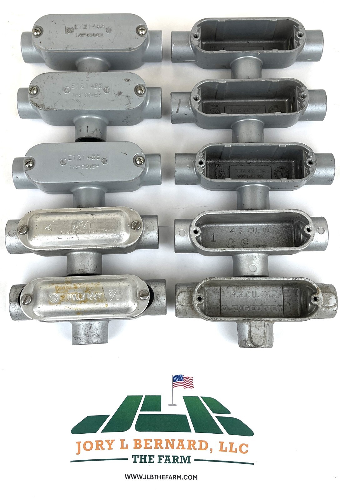 1/2" ALUMINUM CONDUIT OUTLETS, MIXED LOT OF 10 (5 W/ COVERS), TYPE T BODY NOS, S
