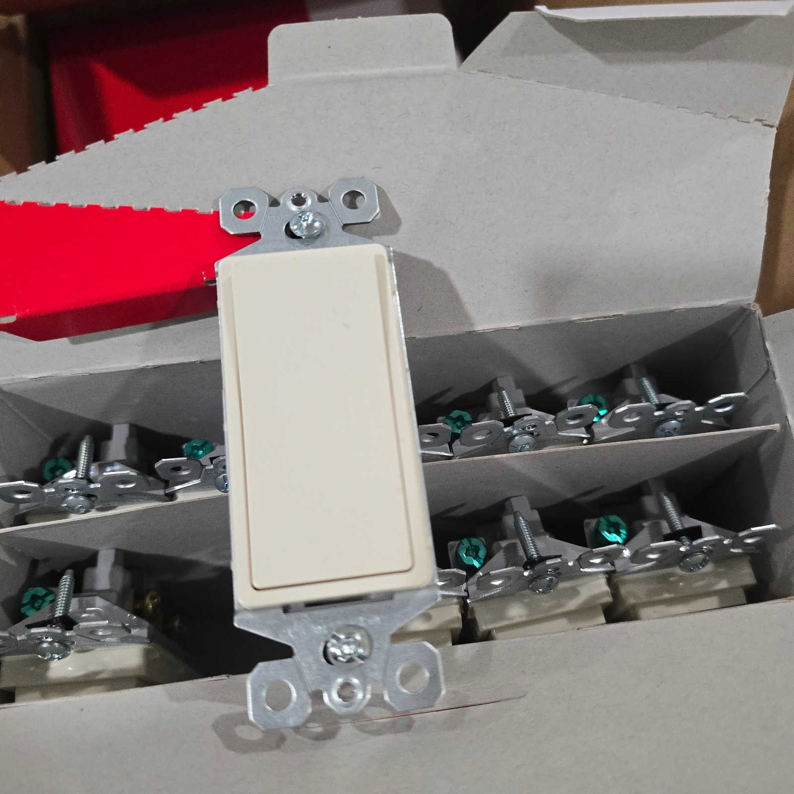 100x Legrand Paddle Switch 1PP&S PSWT1LA100 15A 120V New