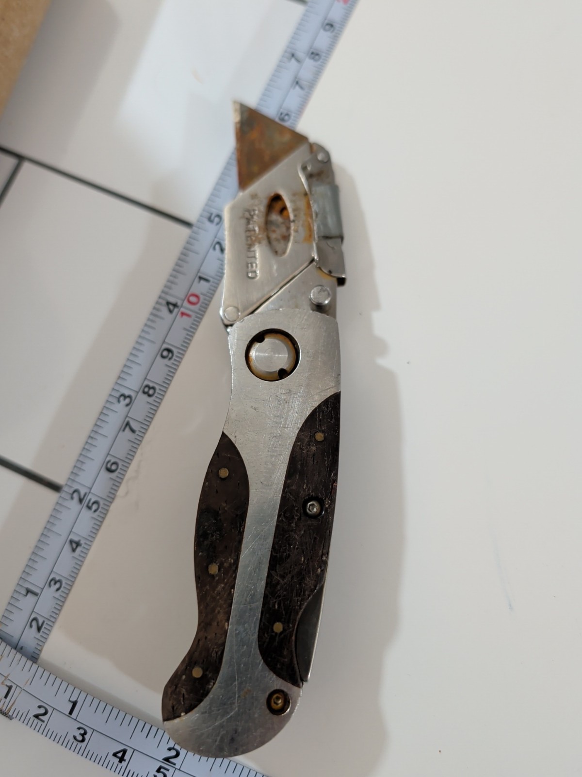 Master Mechanic Medium Folding Utility Knife Lightweight Hardwood Handle