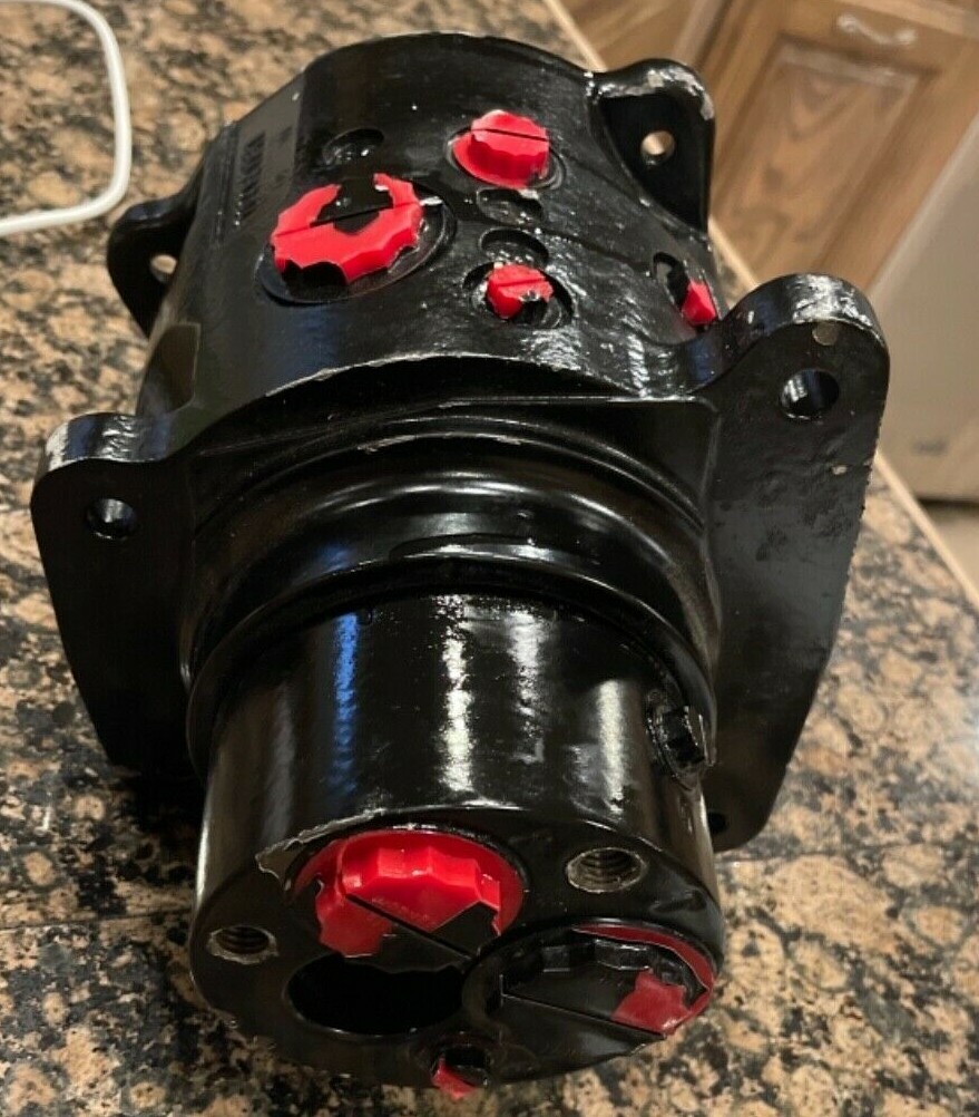 NEW HYDRAULIC MOTOR PUMP 20-111612, 127881-1JN,