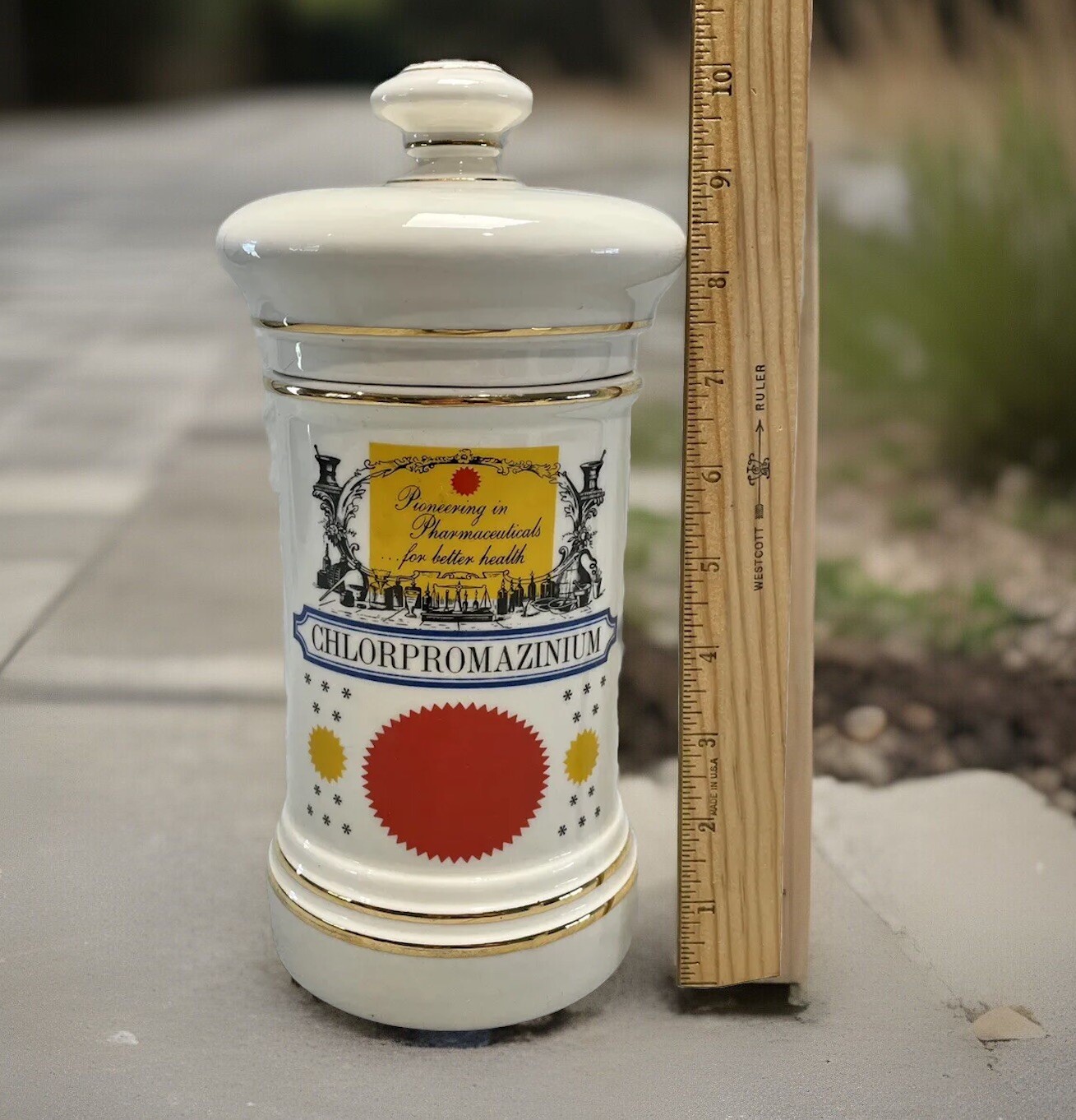 Vintage SK&F CHLORPROMAZINIUM Porcelain Display Jar w/Lid Smith Kline & French