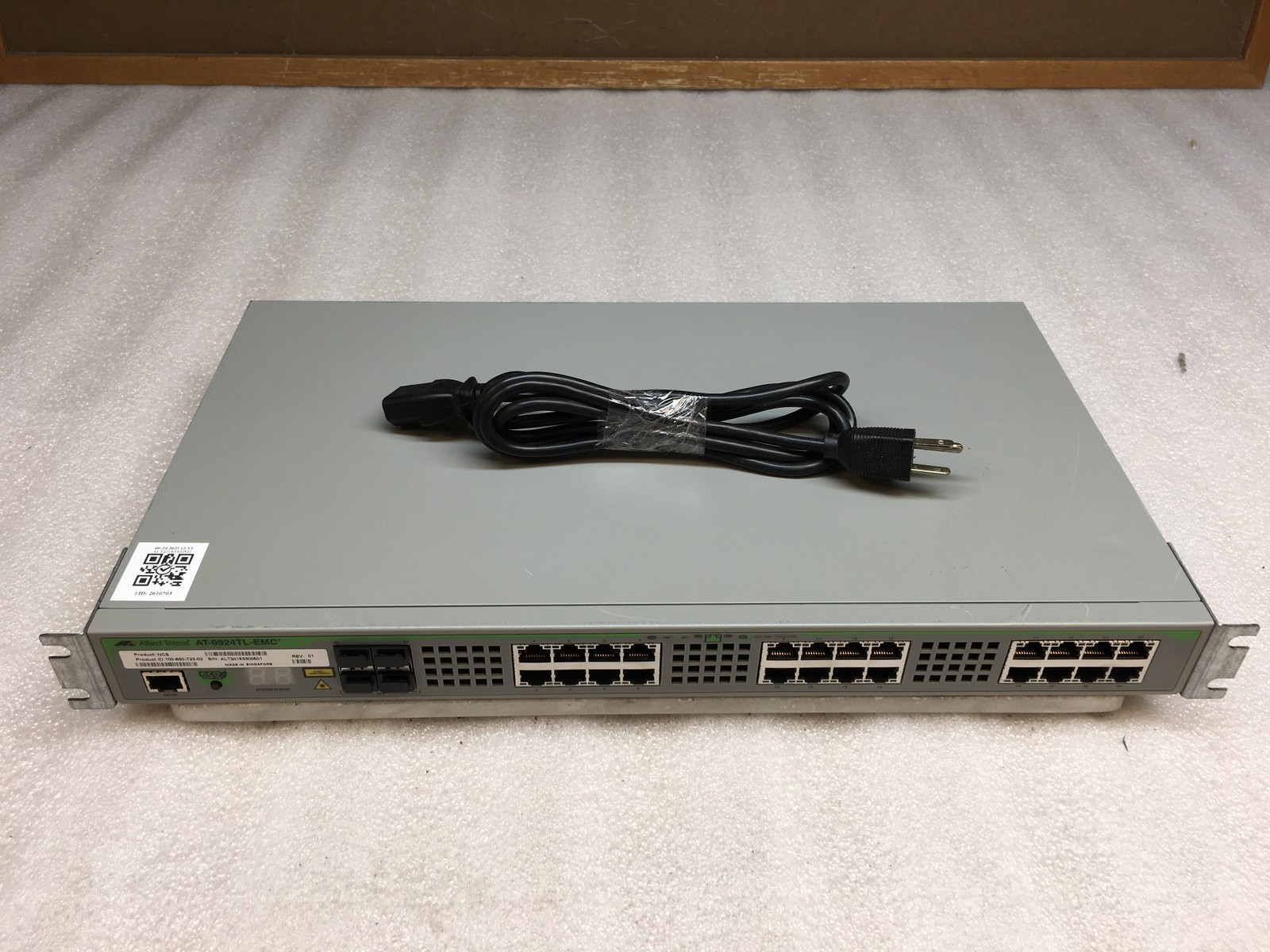 Allied Telesis AT-9924TL-EMC2 24-Port Quad SFP Gigabit Ethernet Network Switch