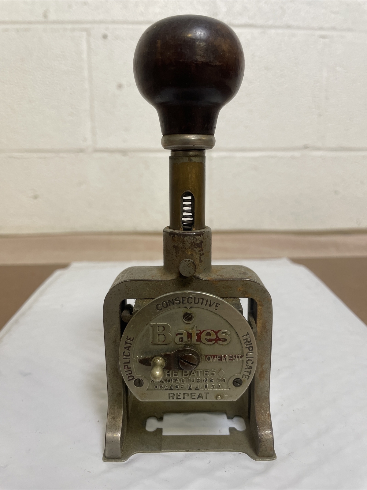 Vintage BATES 7 Wheel/Style E Numbering Machine *Wooden Handle!