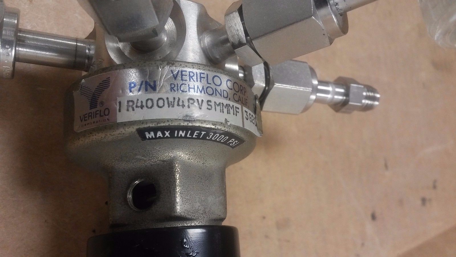 VERIFLO PN R400W4PVSMMMF Regulator