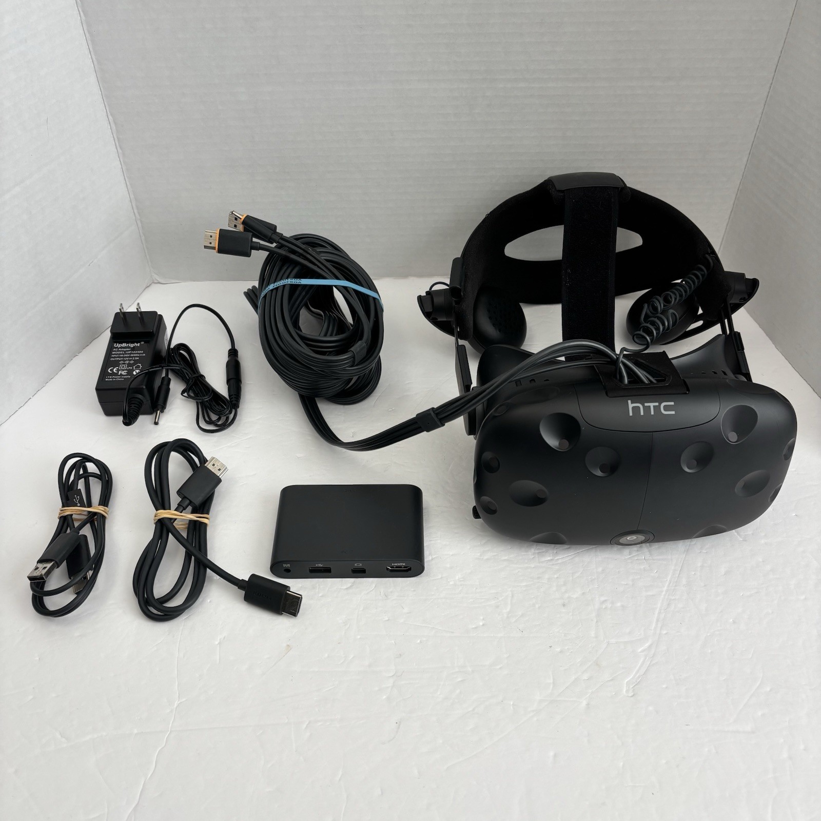 HTC Vive VR Virtual Reality System - Headset Link Box and Cables ONLY