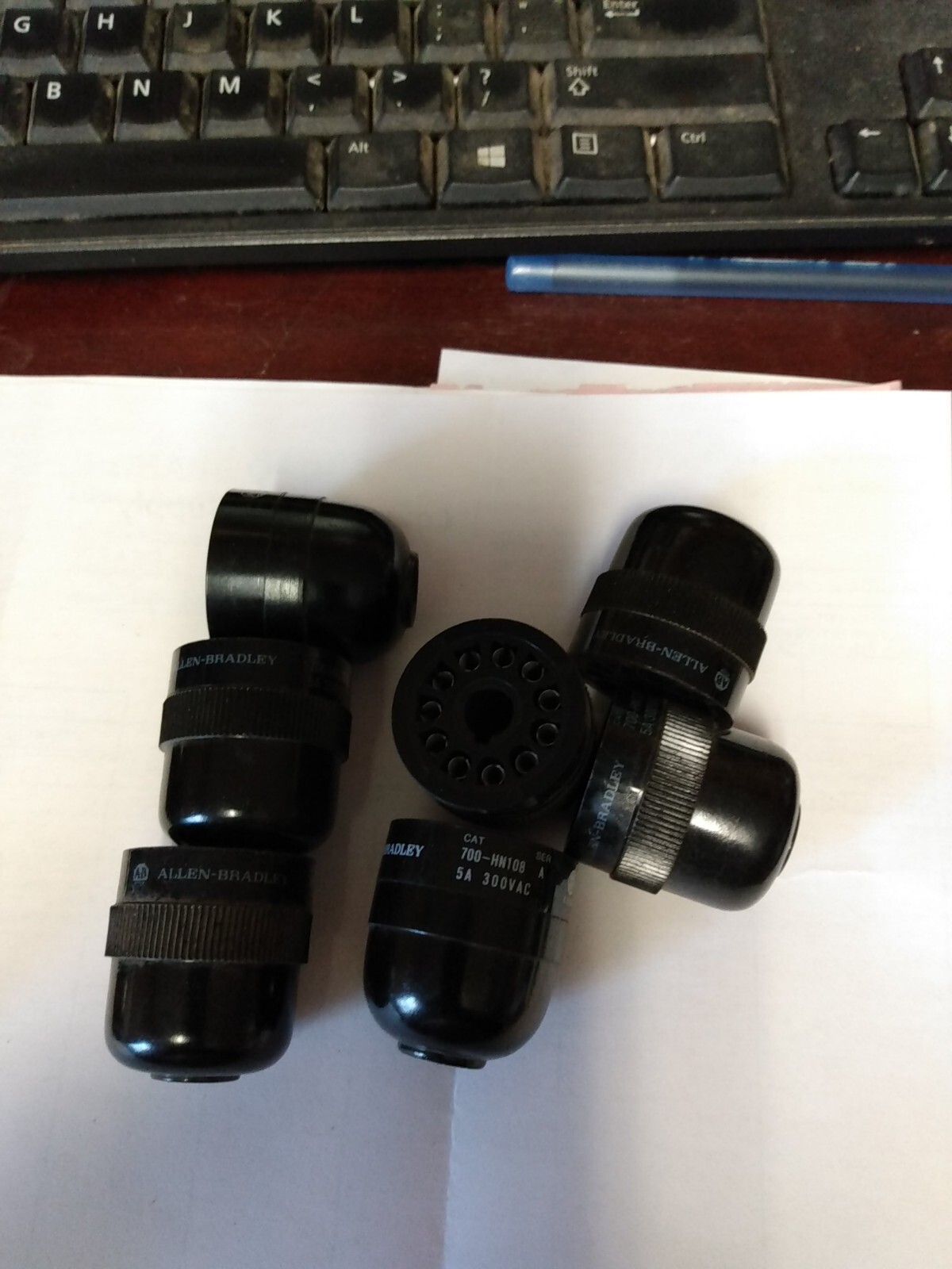 Lot Of 7 Allen Bradley 700-HN108 Relay Socket New