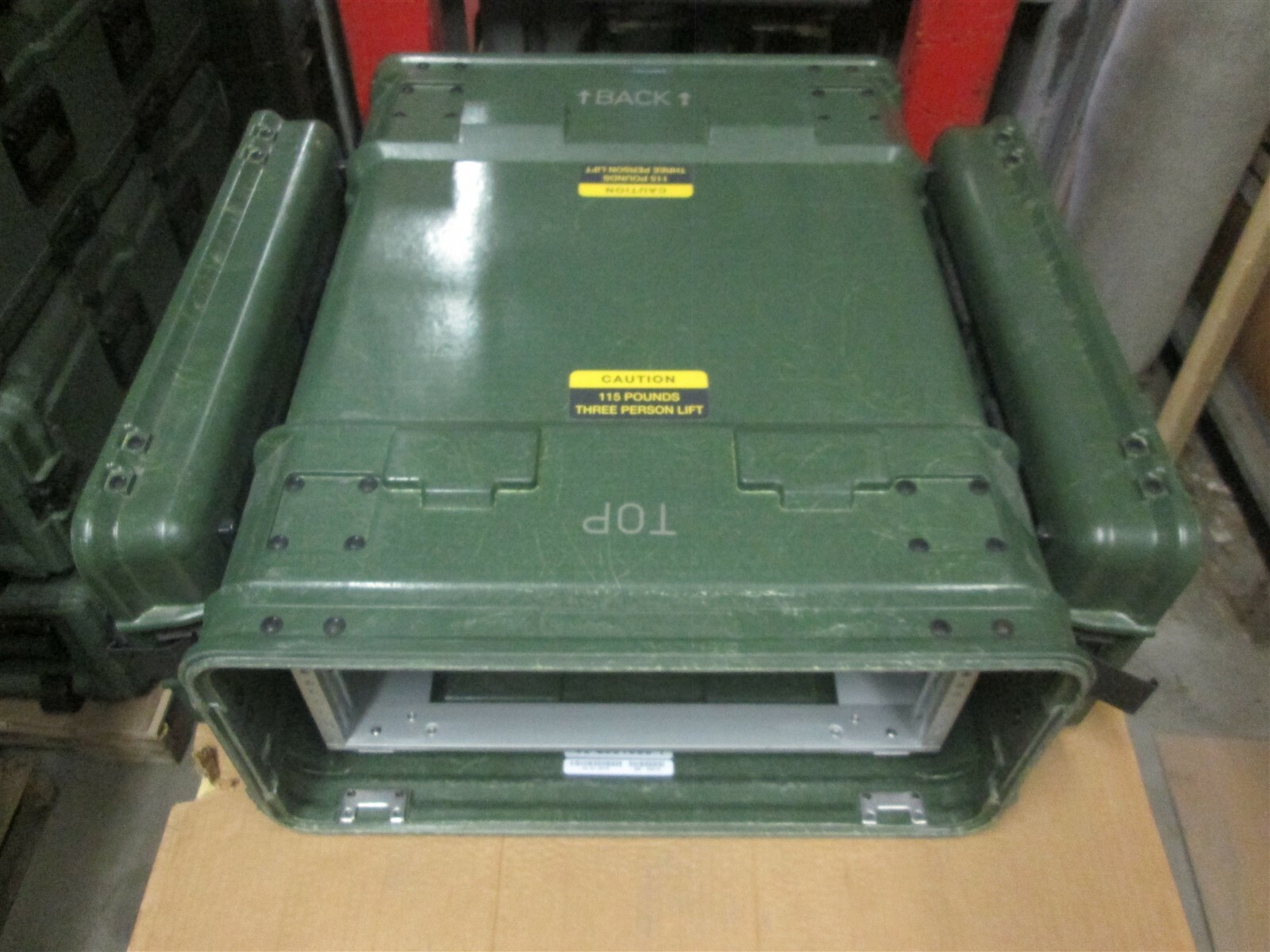 Rackmount 04U x24 Slide Out General Dynamics Composite Shock Mount Rack Case A2