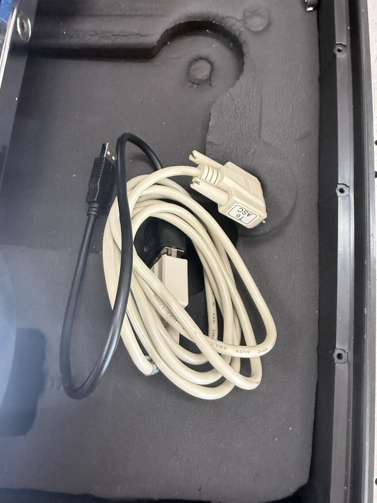 Bladewerx SabreASC Alpha Sample Counter w/ Stage Case Cables Power On