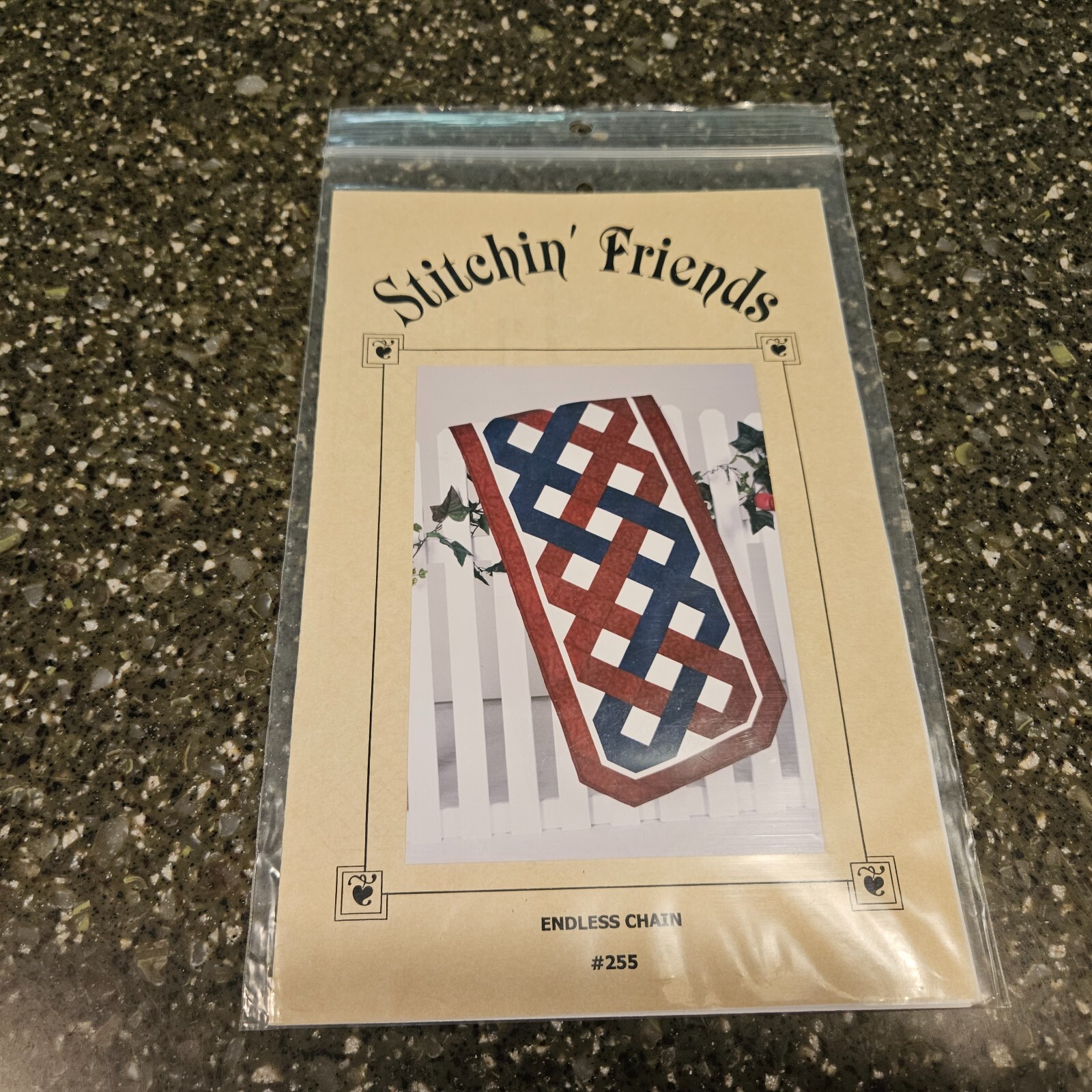 Stitchin' Friends Endless Chain 19x46 Table Runner Quilt Pattern #255