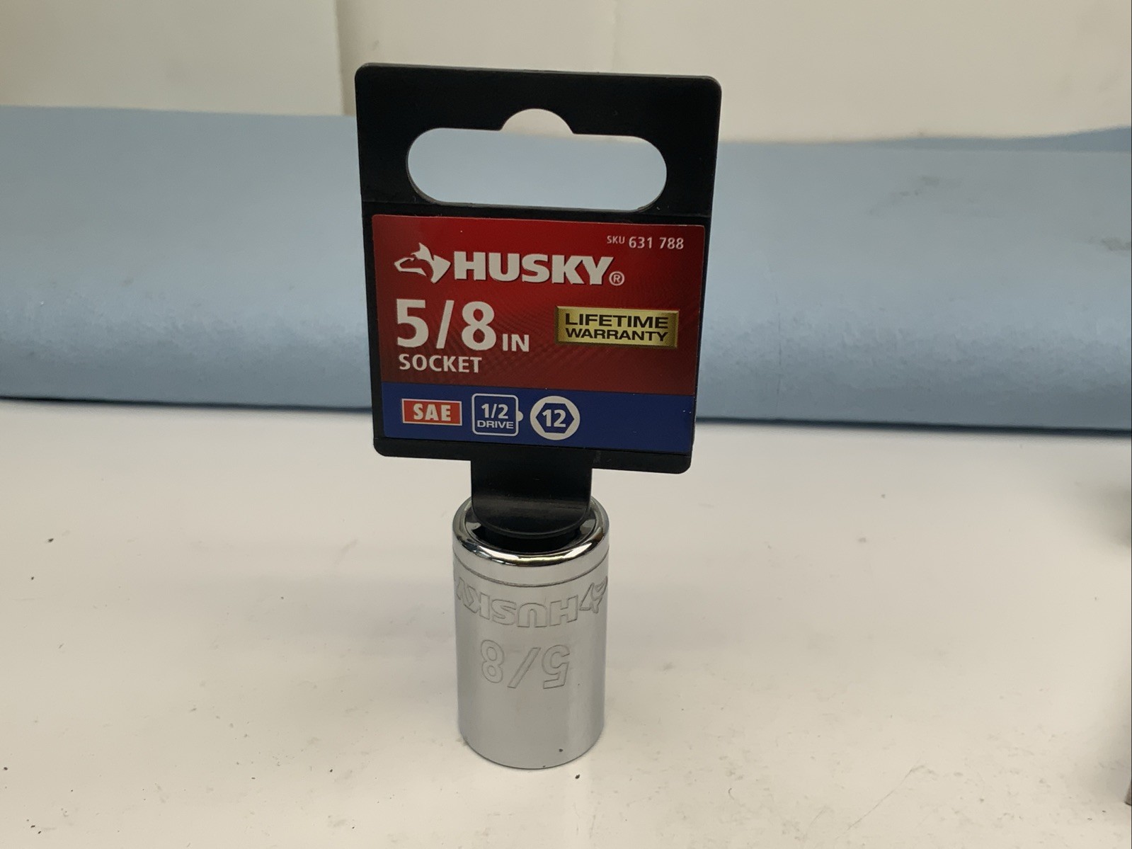 HUSKY 631788, 5/8in. 1/2 Drive 12pt SAE Socket, NWT, China
