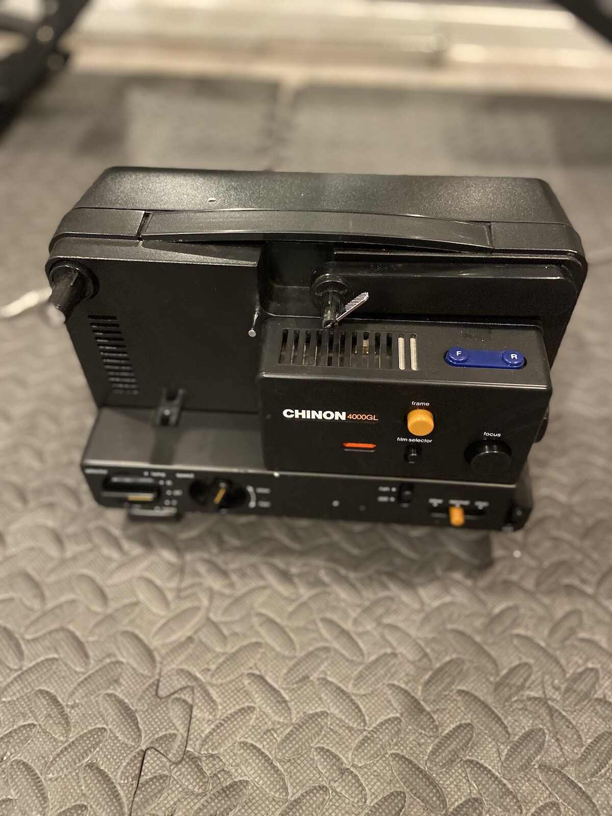 Chinon 4000GL Film Projector