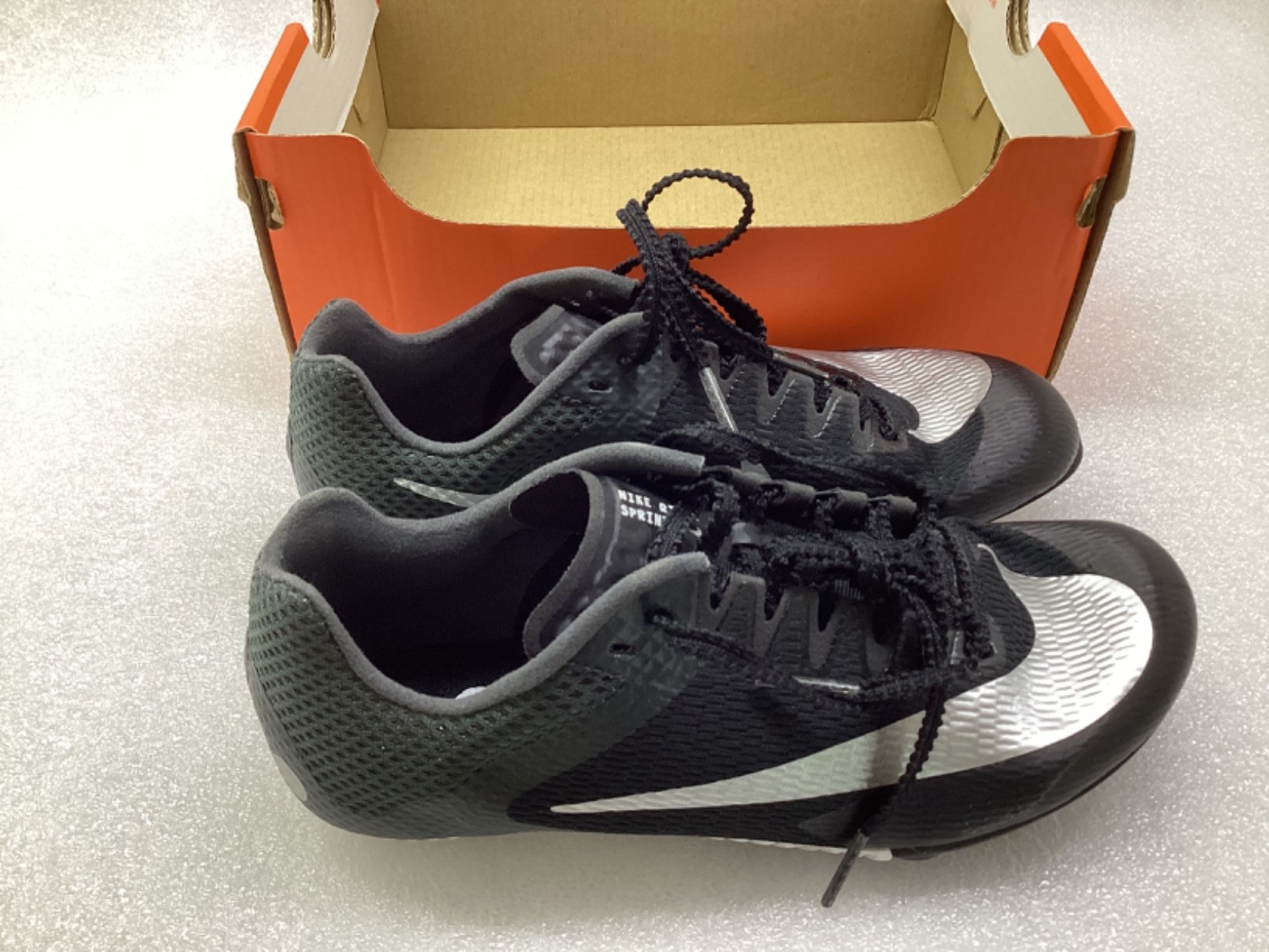 New NIKE ZOOM RIVAL SPRINT TRACK SPIKES SHOES Men’s 2.5 / Women’s 4 MSRP $75