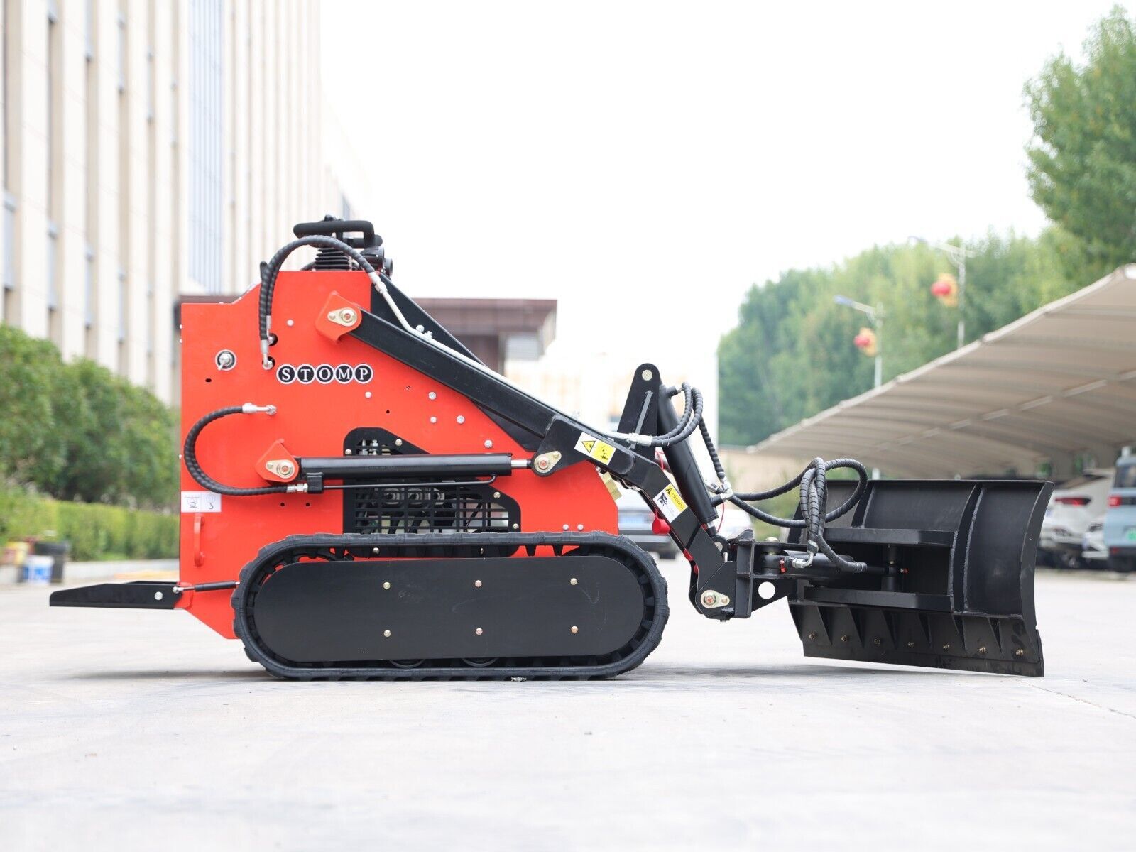 Bull Dozer Attachments SkidSteer Loader Attachment for TYPHON STOMP SKID STEER