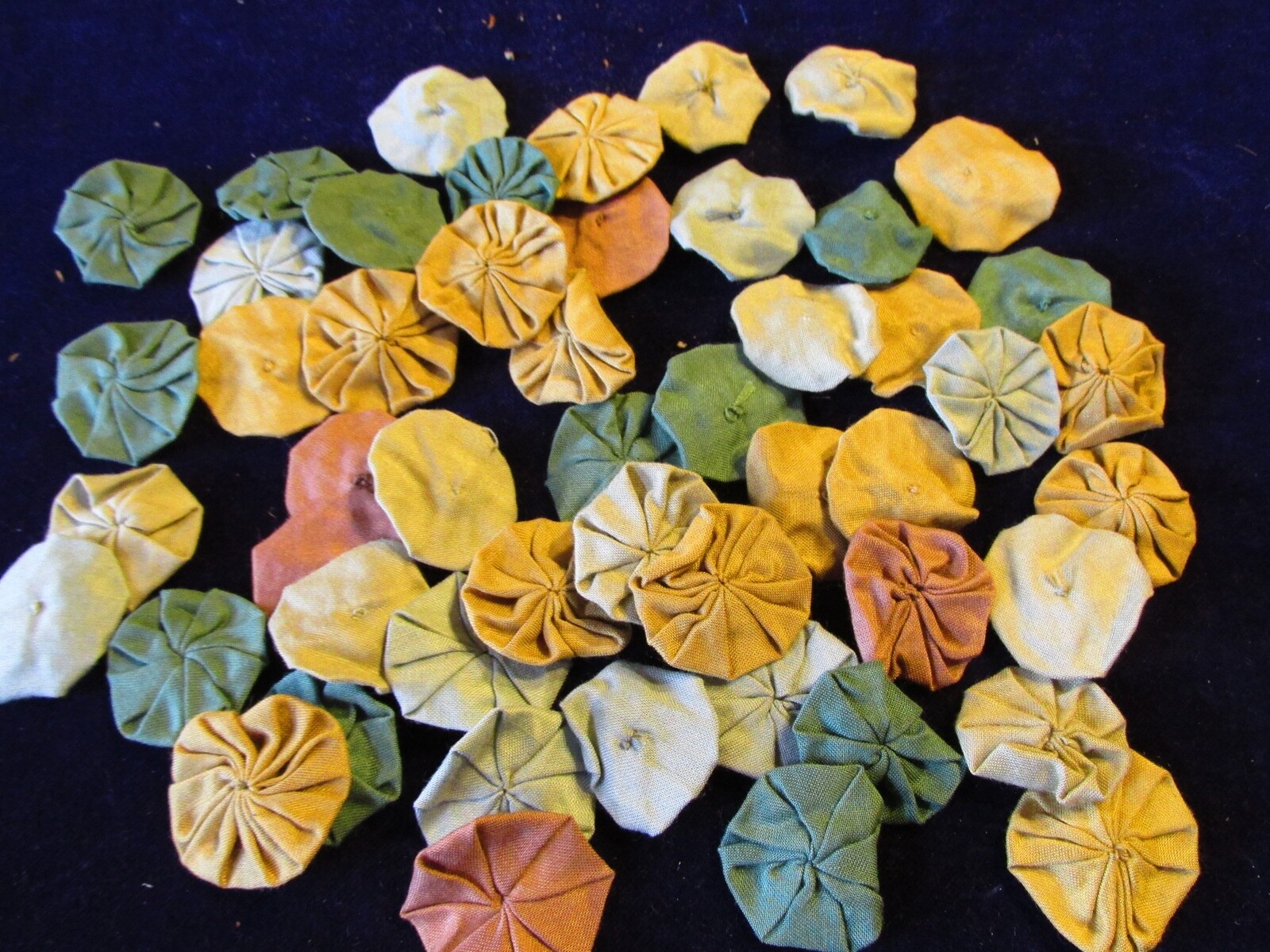Vtg 50+ Cotton Fabric Coin Lot 1 1/4-1 1/2"  for Quilting and Repair +Bonus D10s