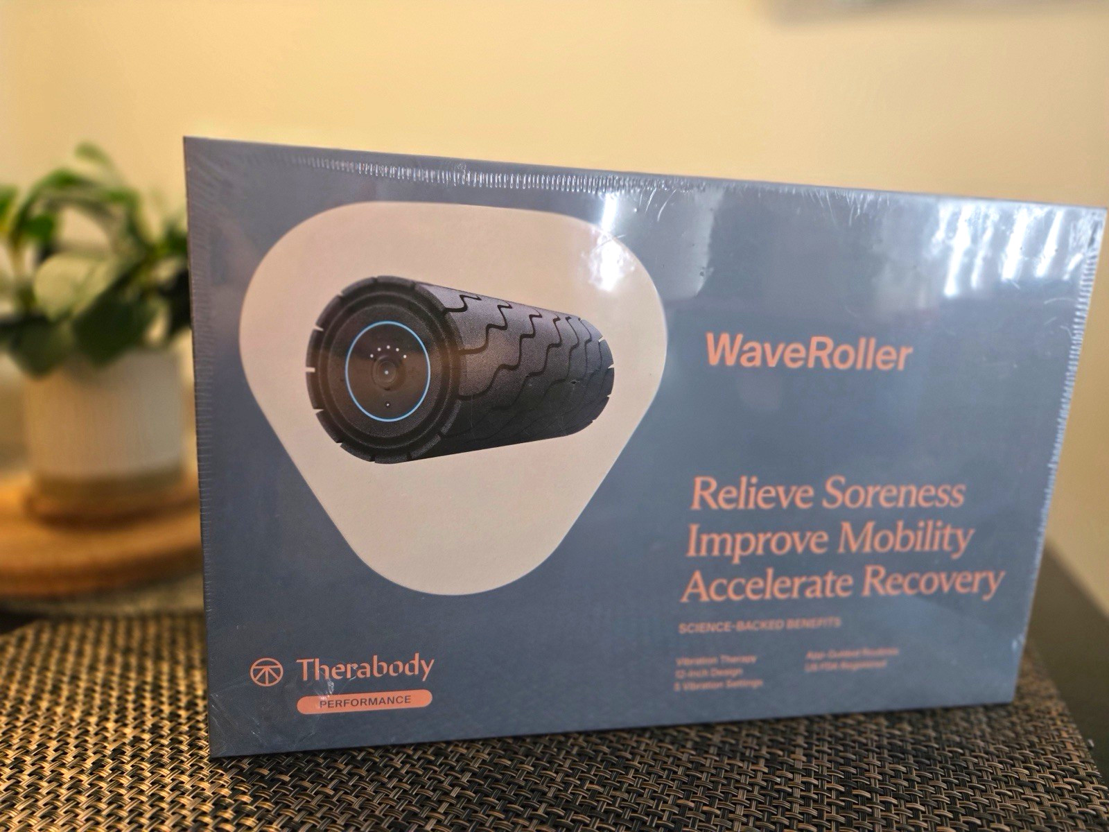 Therabody WaveRoller Vibrating Foam Roller with Vibration Feature
