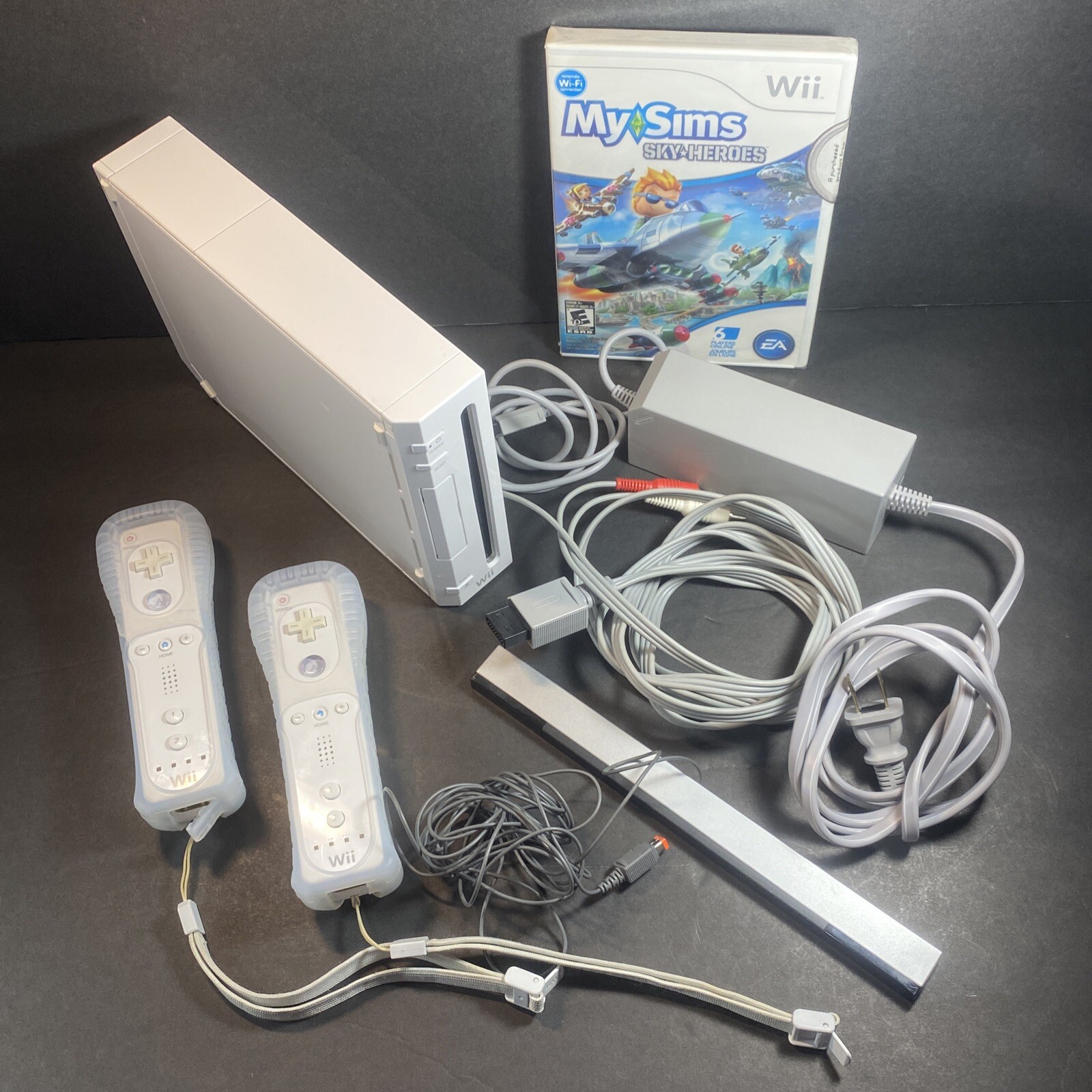 Wii Console Bundle W/Games Tested Fully Functional & Clean Model RV-001