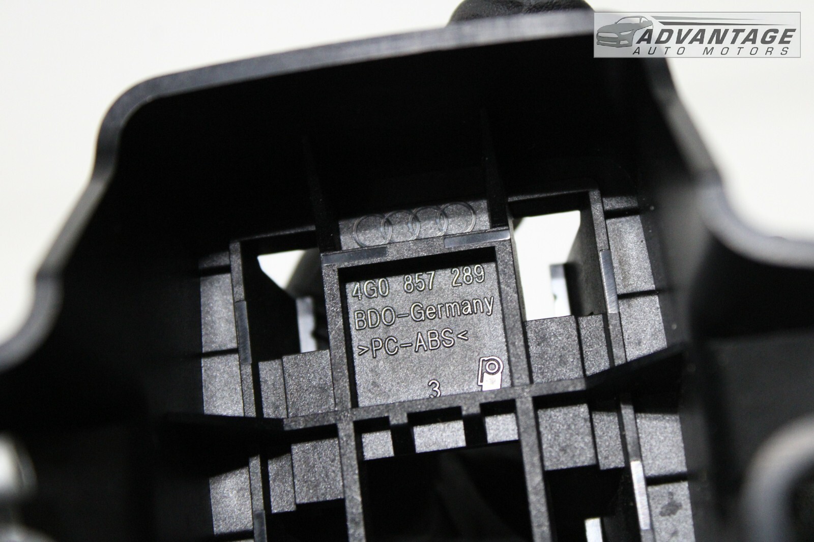2012-2018 AUDI A7 QUATTRO IGNITION SWITCH CONTROL RELAY MODULE BRACKET OEM