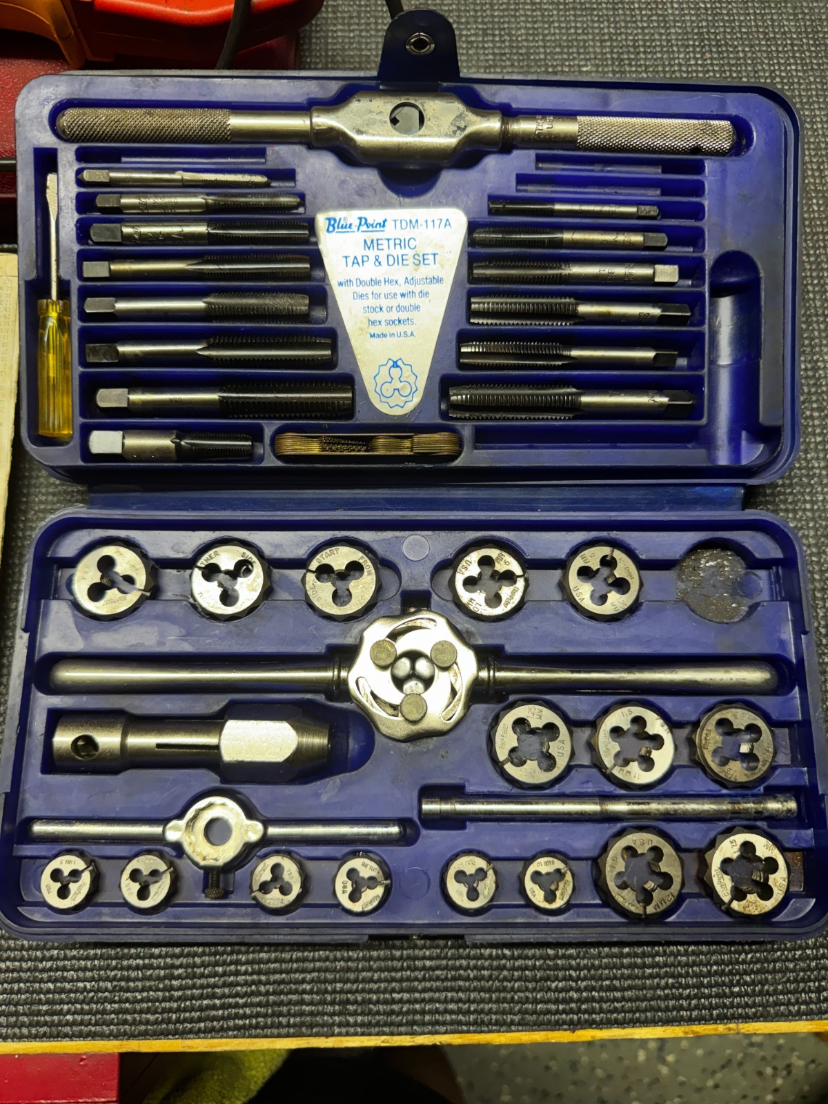 Blue-Point Tools USA 41-Piece Metric Tap & Die Set Snap On TDM-117A incomplete