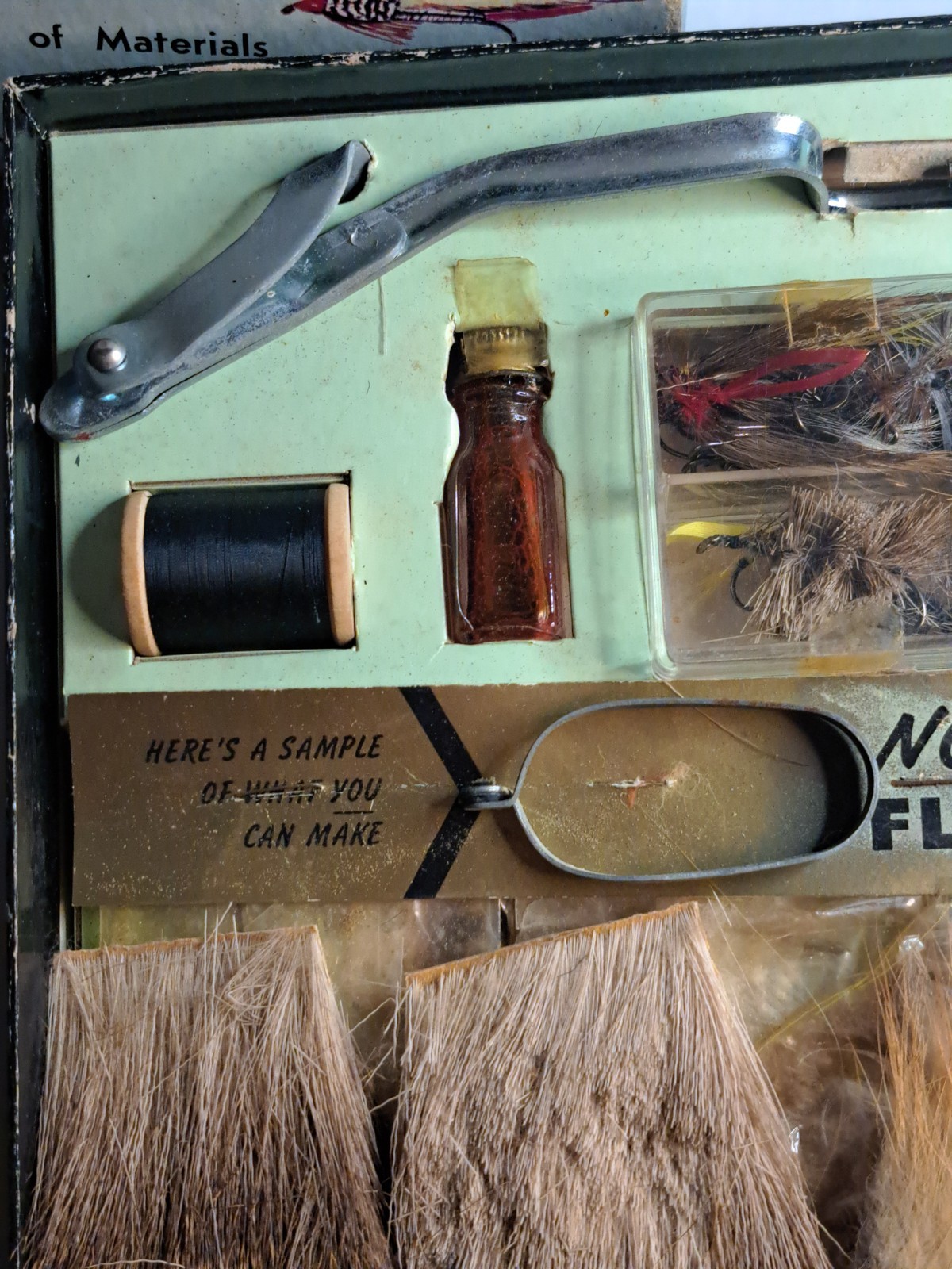 Vintage Noll No. 201 Custom De Luxe Fly Tying Kit w/ Trout Flies Book + Extras A